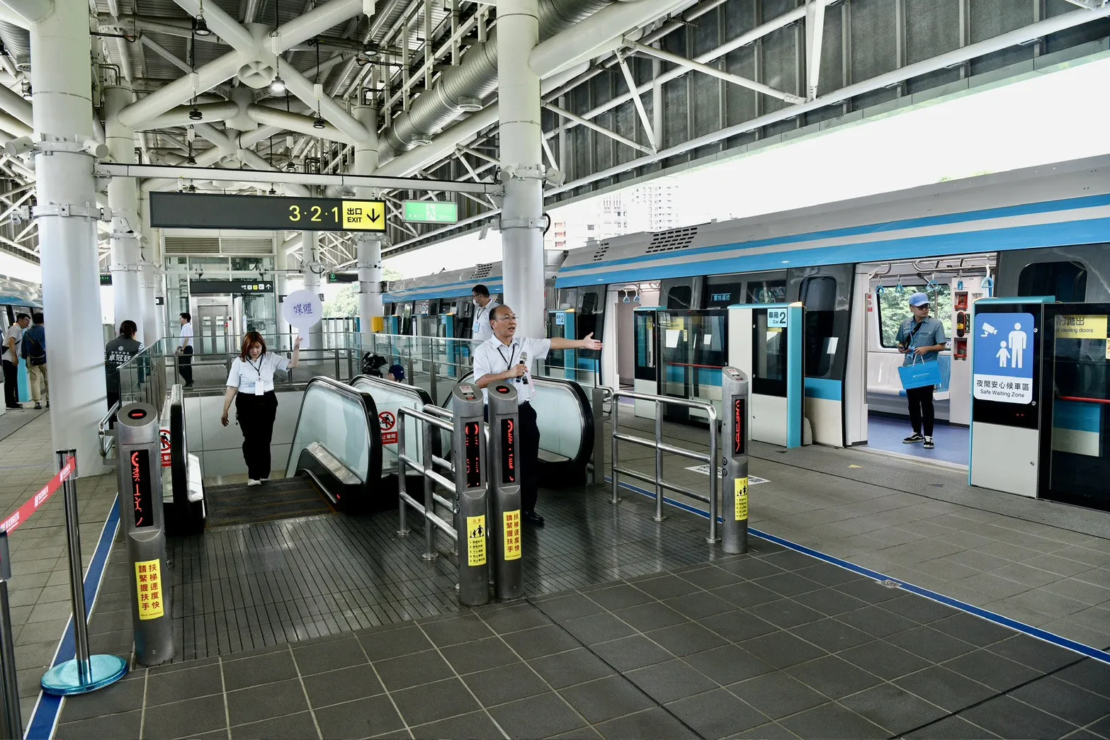 三鶯線又出包！通勤尖峰列車無法行駛　網友哀號：趕時間直接搭火車