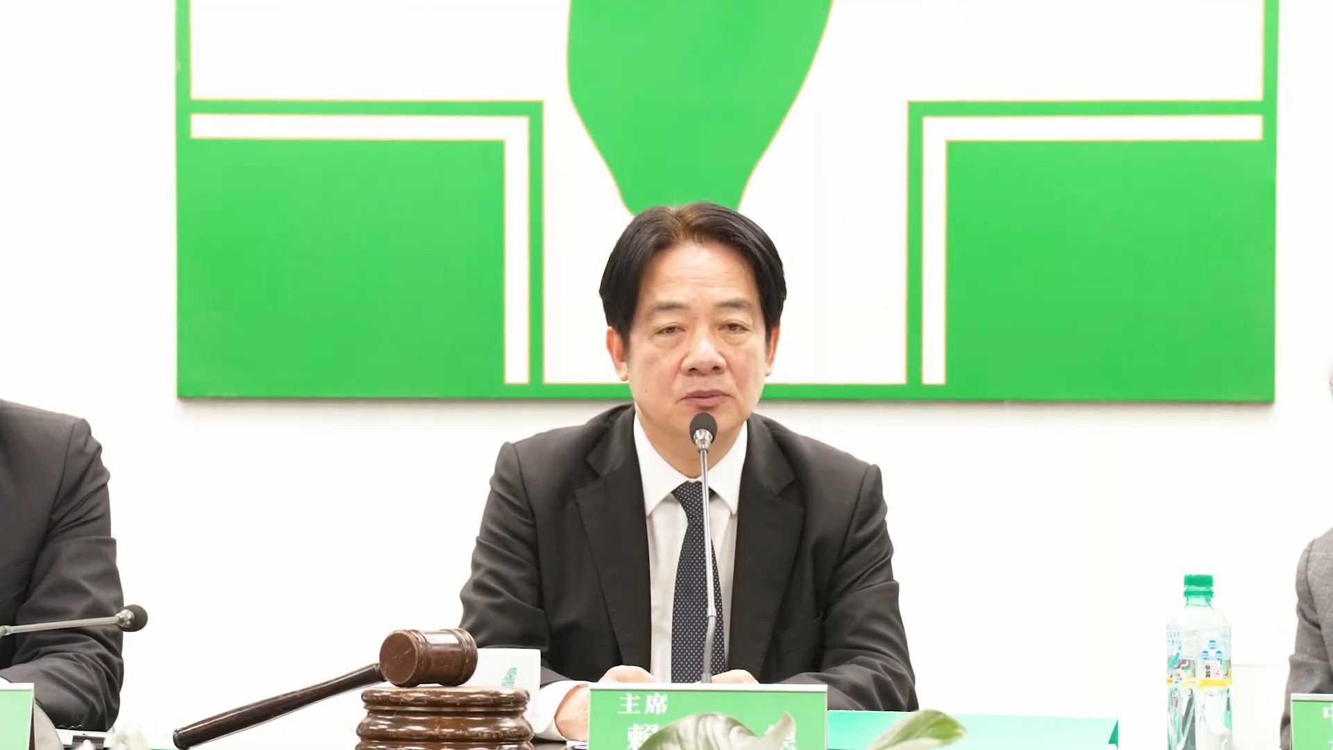 賴清德喊話在野理性監督。(民進黨提供)