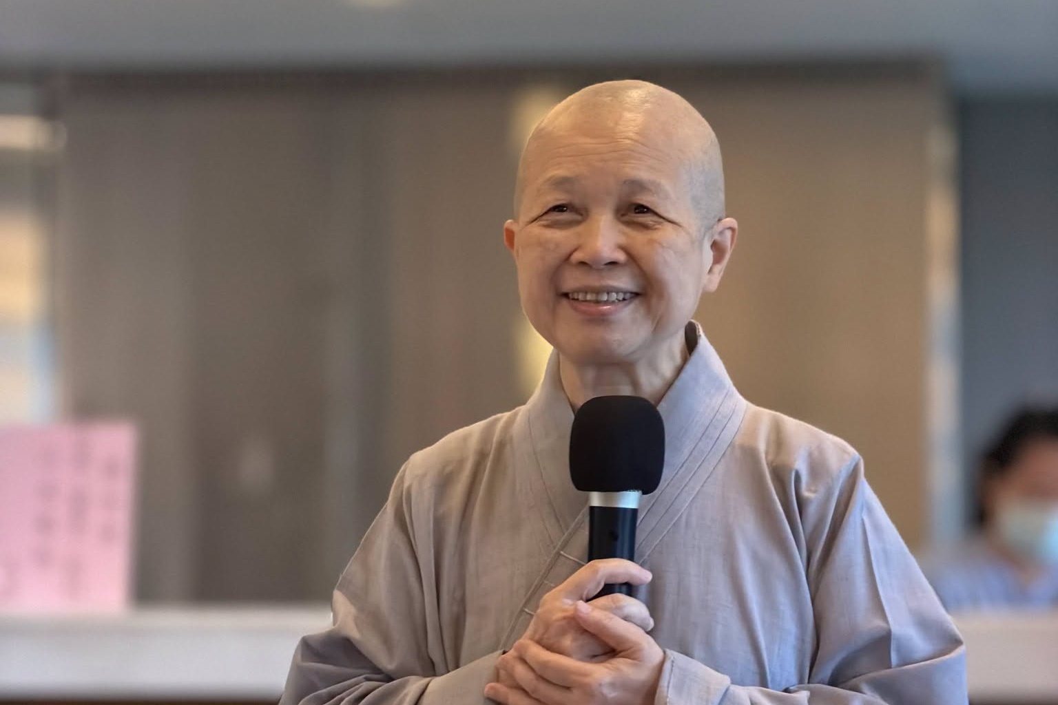 釋昭慧再度發文反對賴政府明年普發1萬元現金。(翻攝自FB@釋昭慧)