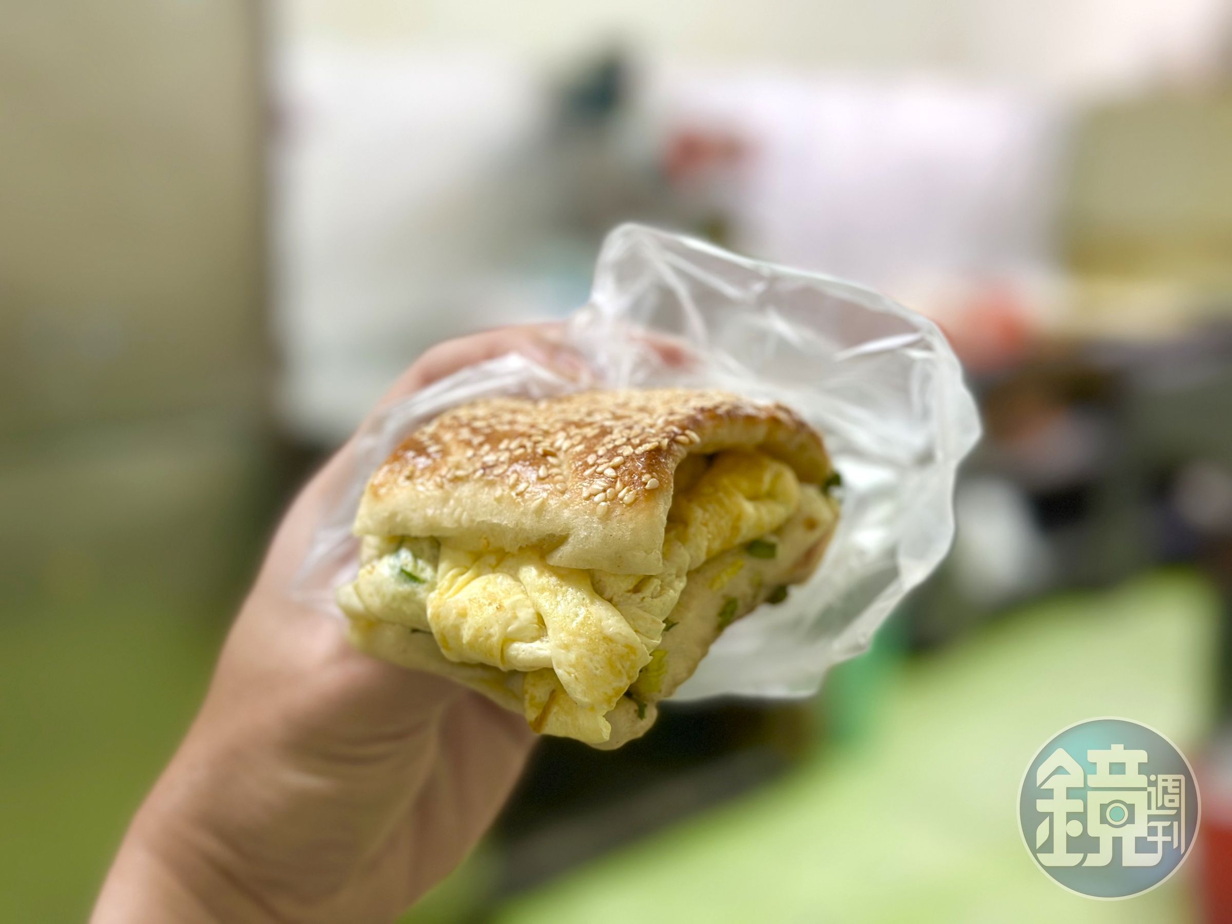 「永和佳香豆漿」的「胡椒蔥餅」做得相當出色，時常提早賣完，想吃得趁早。