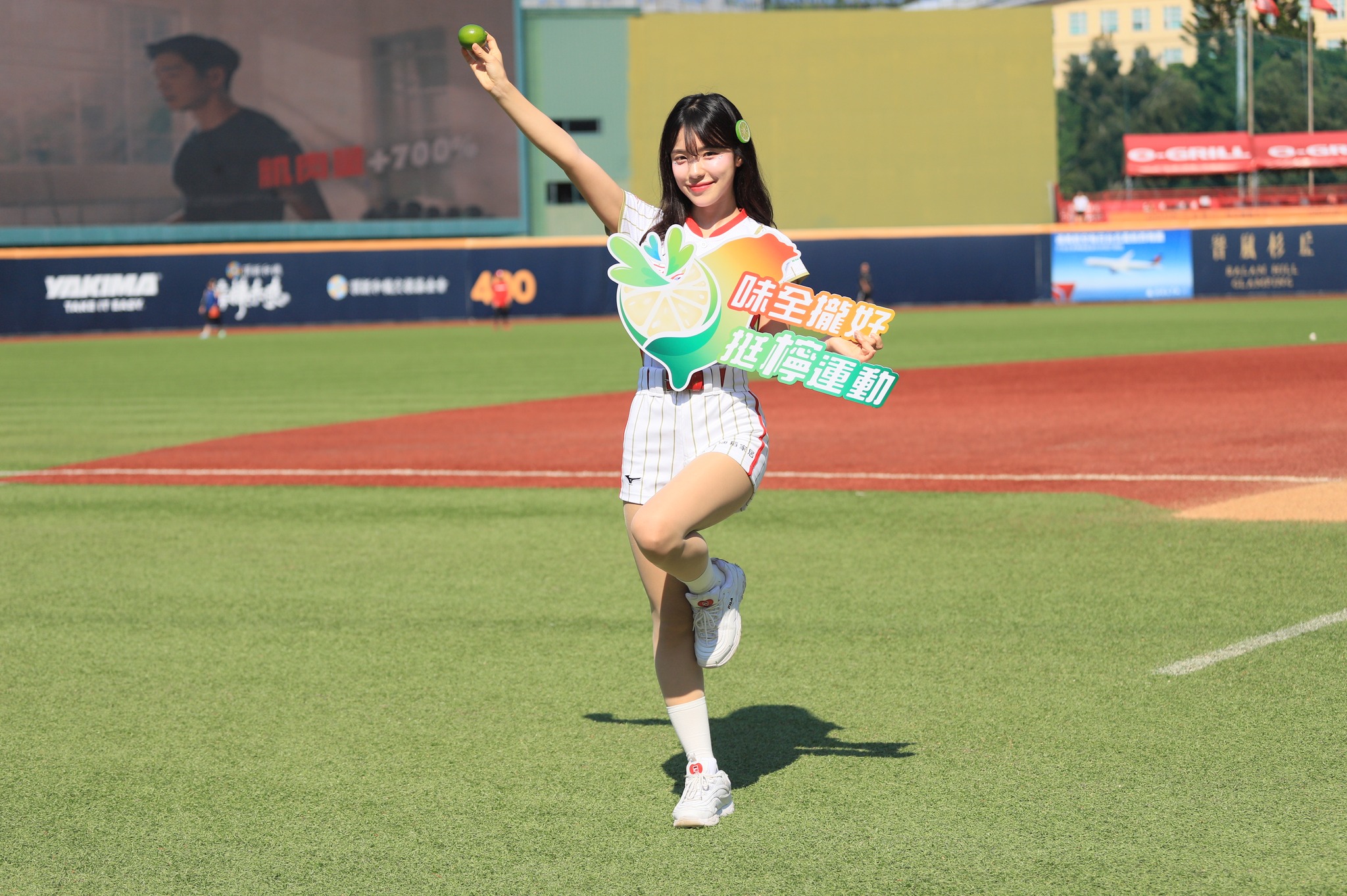 李多慧在臉書上驚爆遭人跟蹤，味全龍呼籲粉絲保持理性，勿干擾球團成員私生活空間。（翻攝自味全龍Dragons臉書）