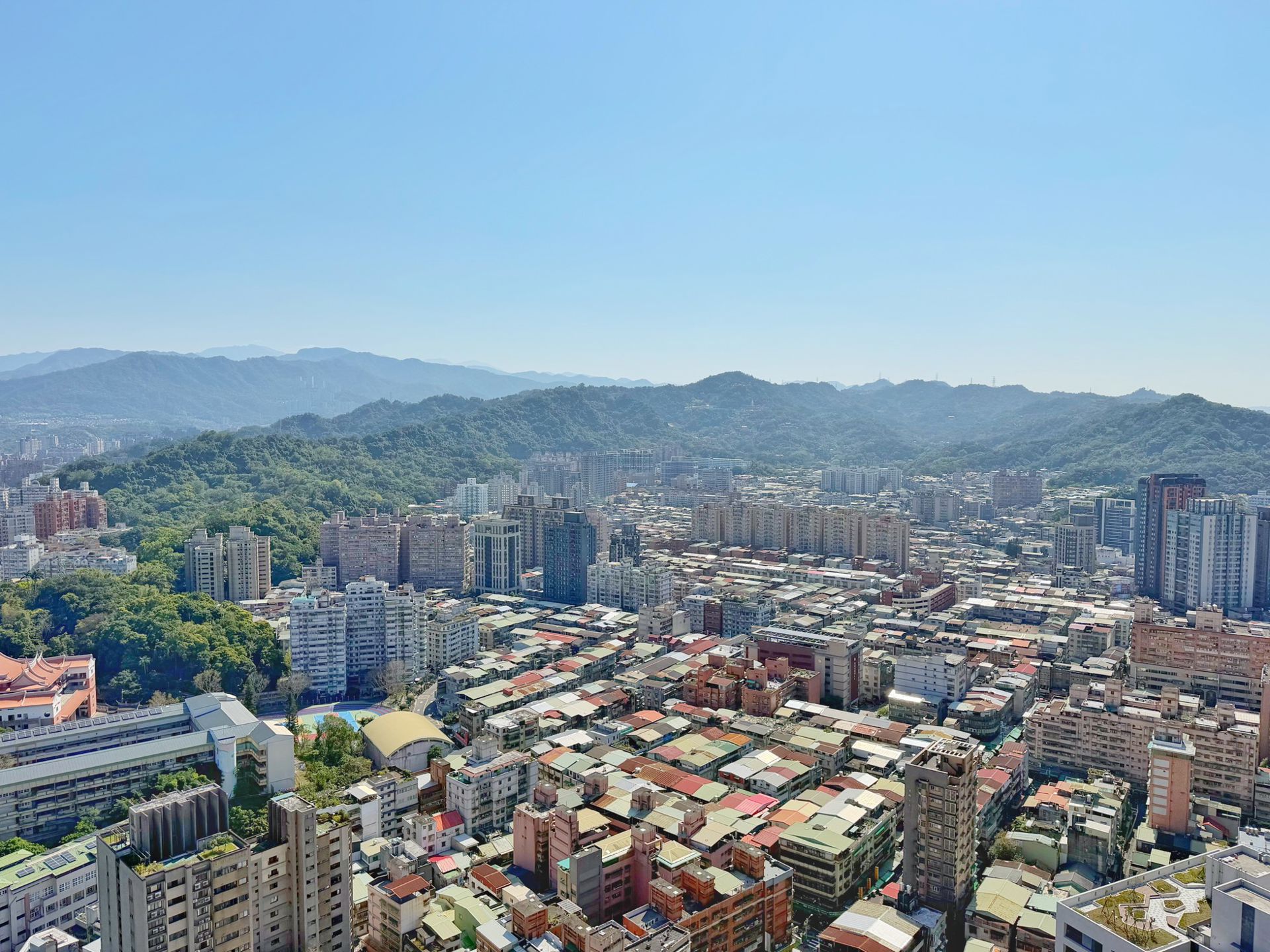 家戶人口數近五年持續減少，人口結構的改變可能進一步影響住宅市場需求，未來小宅可能成為房市重要產品。（永慶房產集團提供）