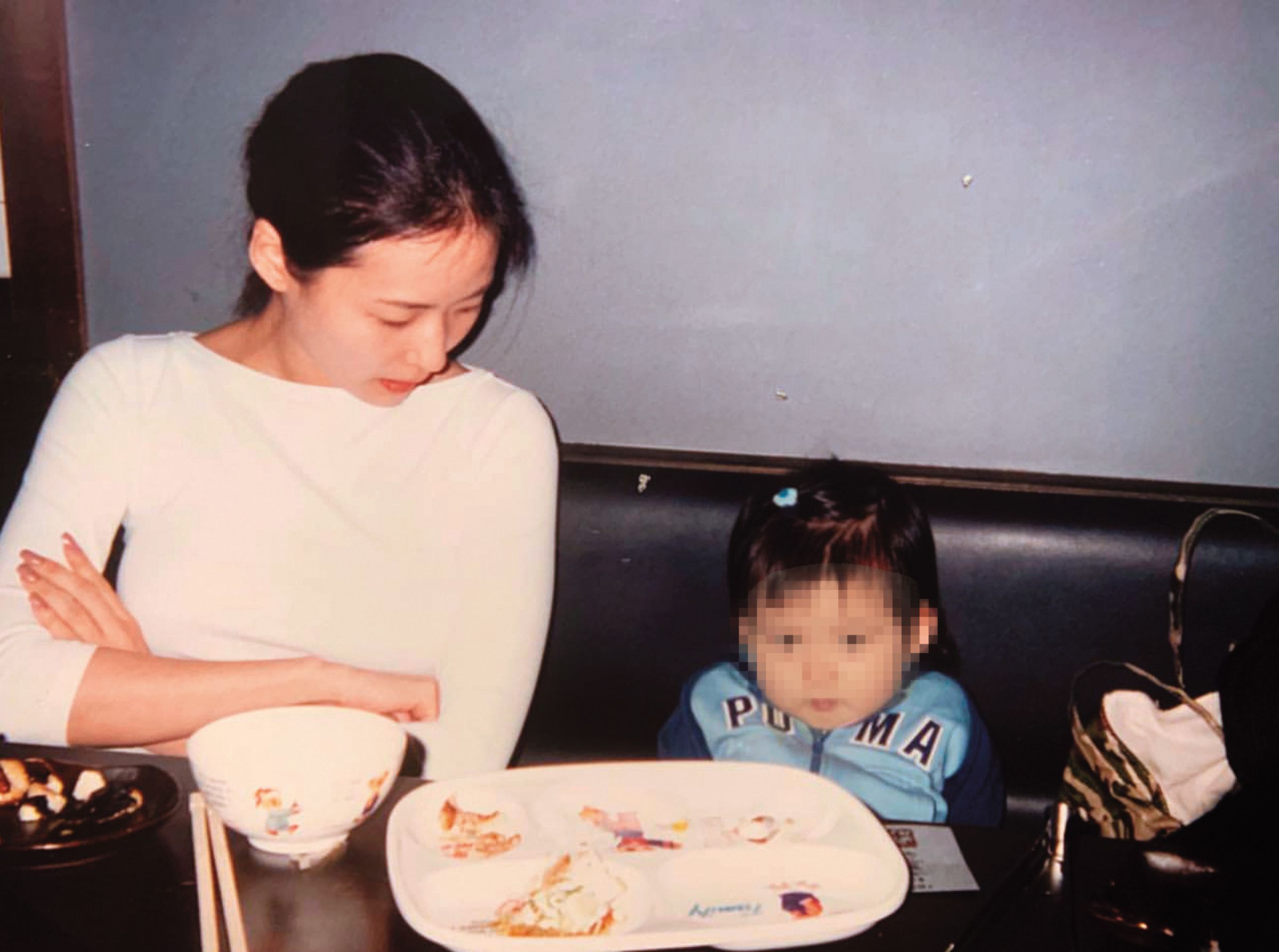 孫芸芸22歲時就生下女兒廖思惟,20年過去,母女同框竟分不清誰是媽媽、誰是女兒。(氣)(翻攝自廖思惟IG)