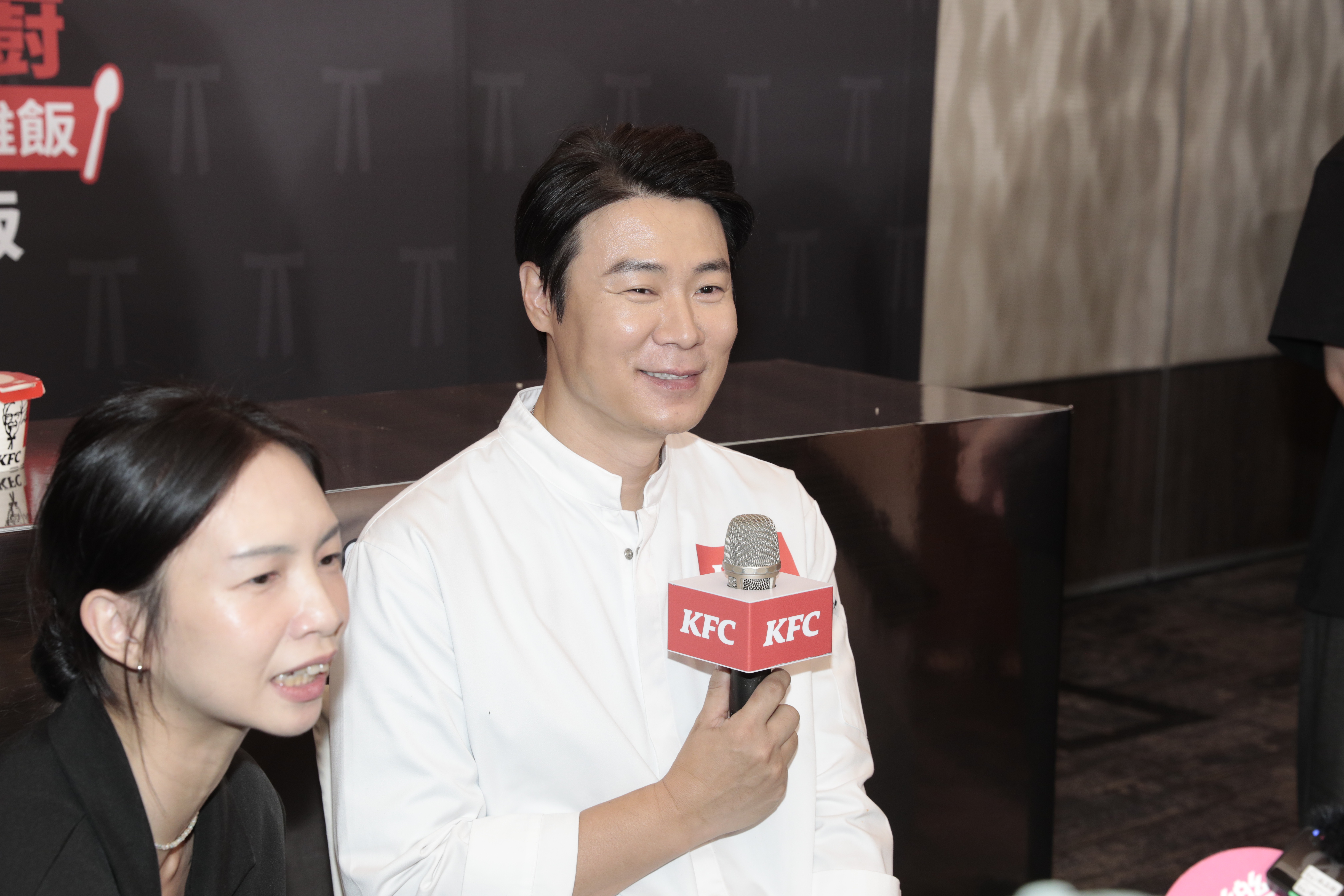 崔鉉碩主廚吃過炸臭豆腐，對清蒸臭豆腐仍不太能接受，笑說：「我跟臭豆腐很難當好朋友。」