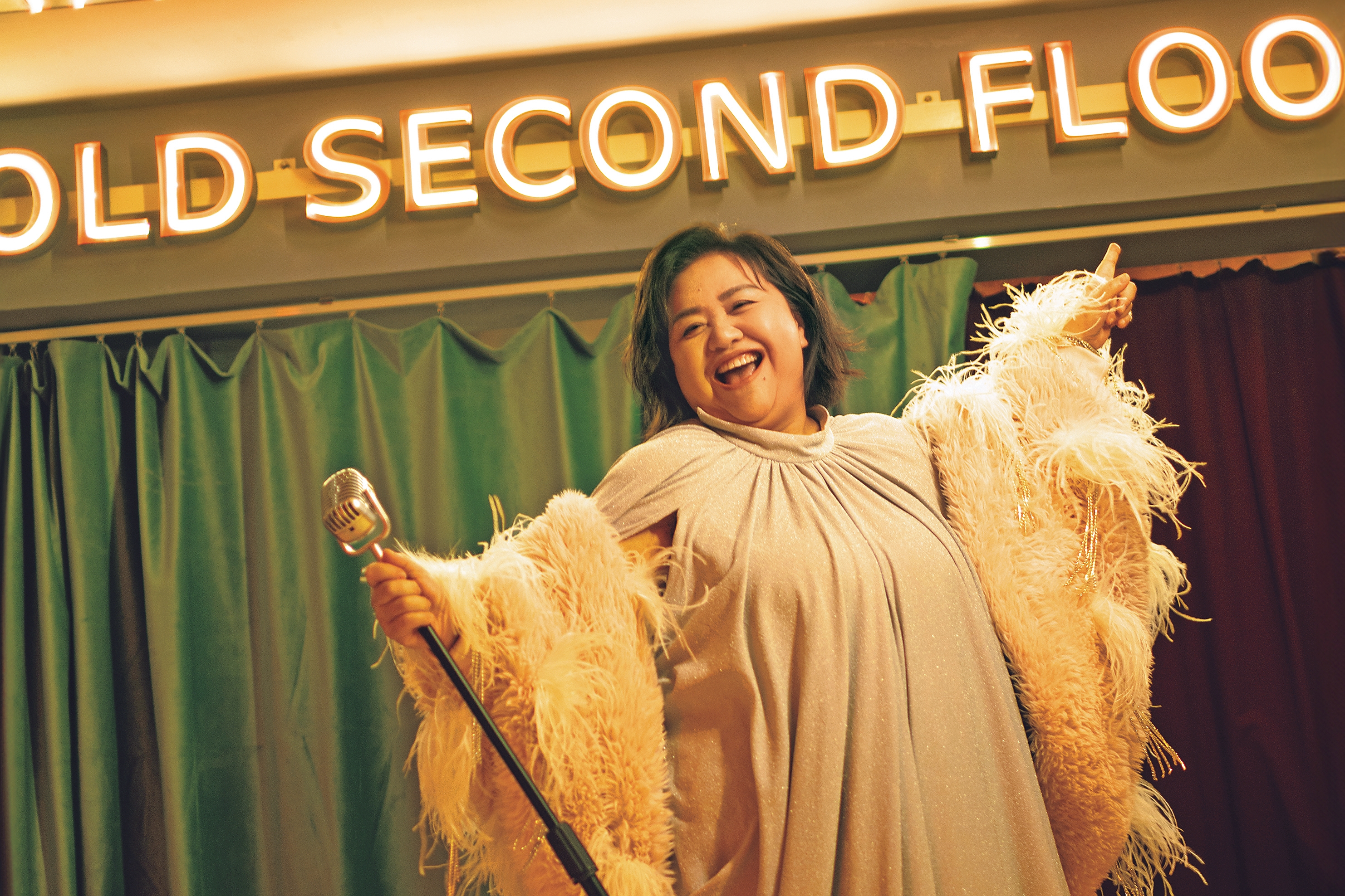 鍾欣凌近年人氣超旺，卻因壓力大狂吃。