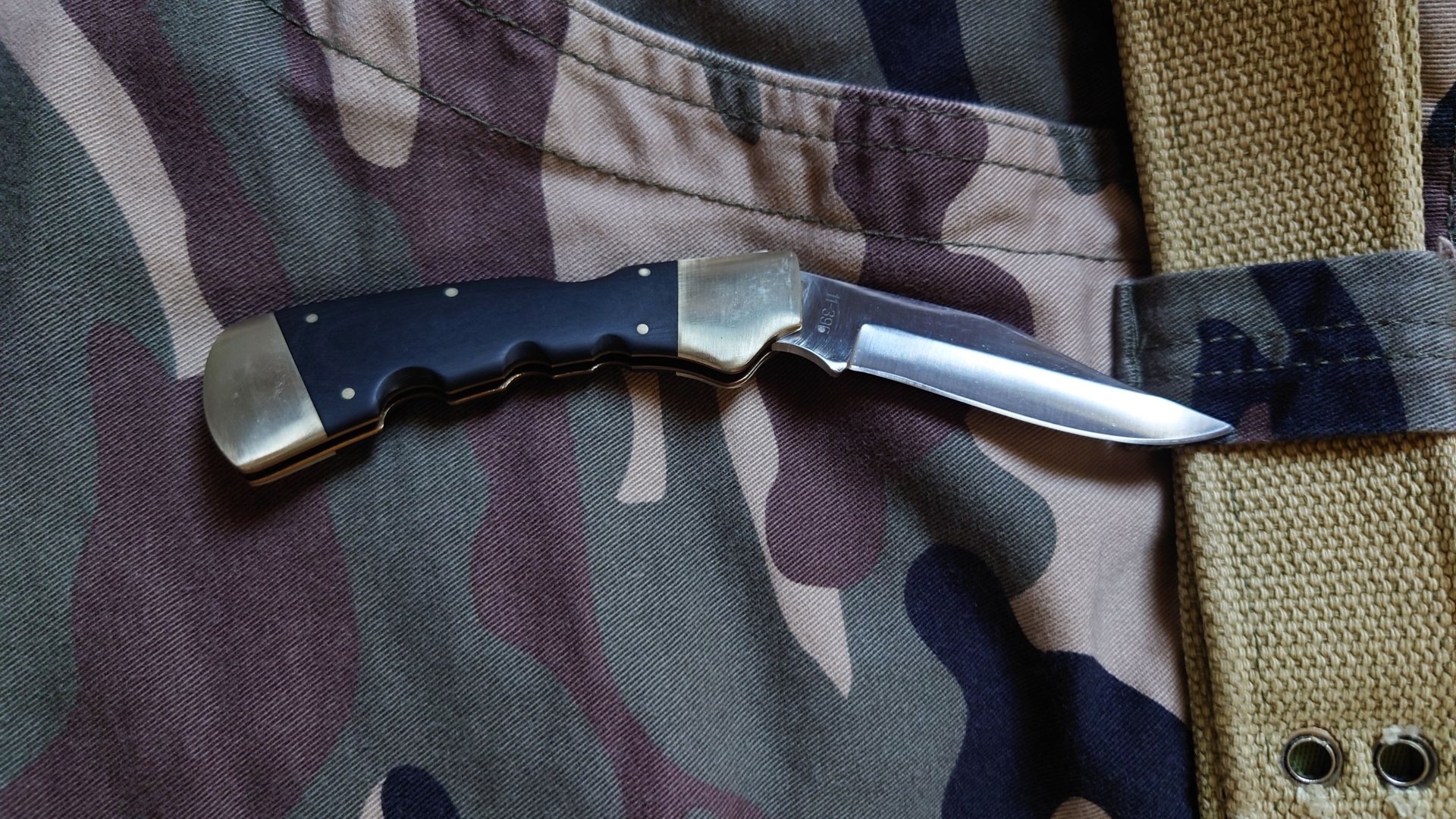 去年一名國三少年持彈簧刀刺死同學，今一審出爐被判刑9年。（示意圖，photoAC提供）