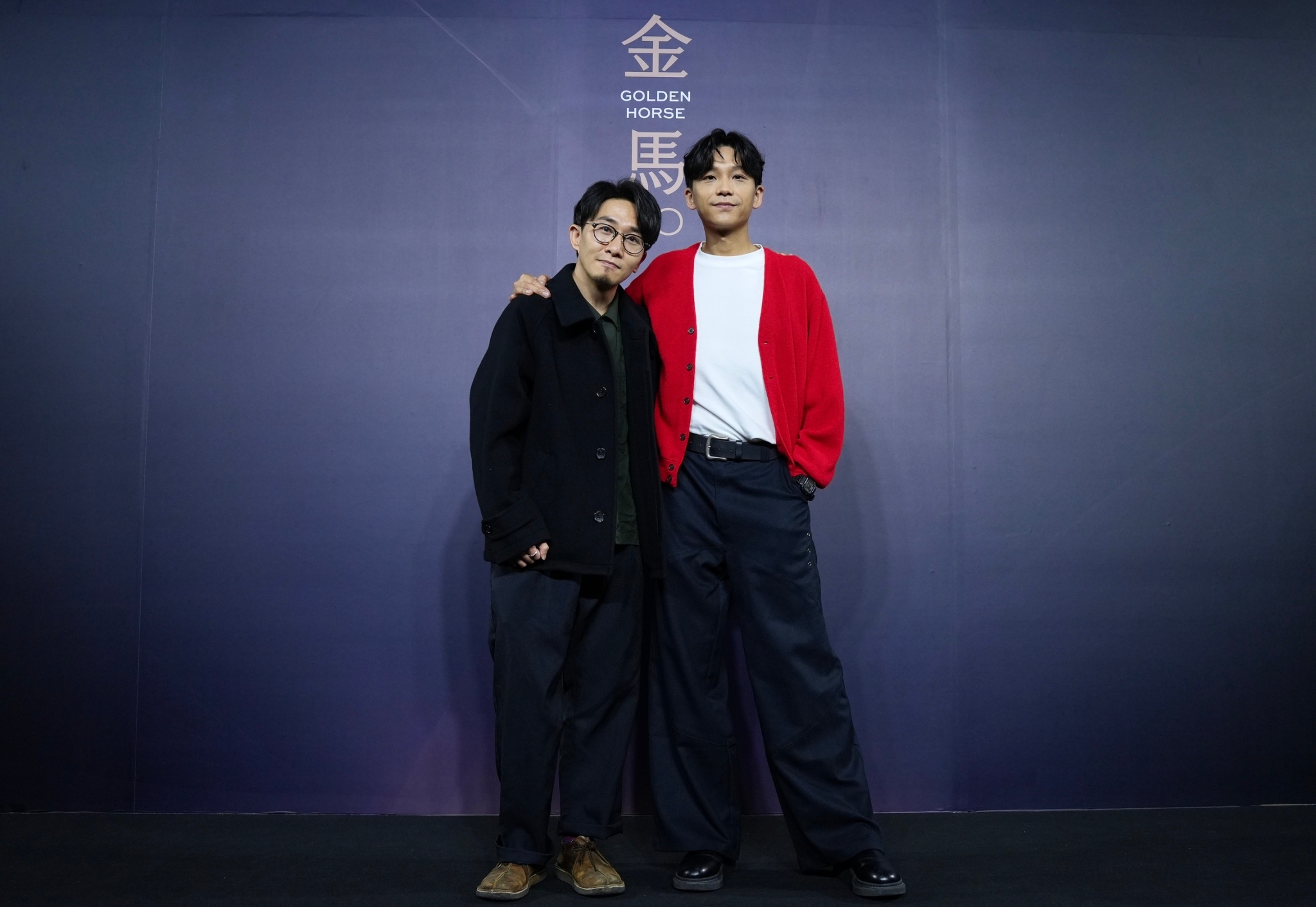  《年少日記》的導演卓亦謙與男主角盧鎮業是認識16年的大學學長學弟，兩人合作起來默契十足。（金馬執委會提供）