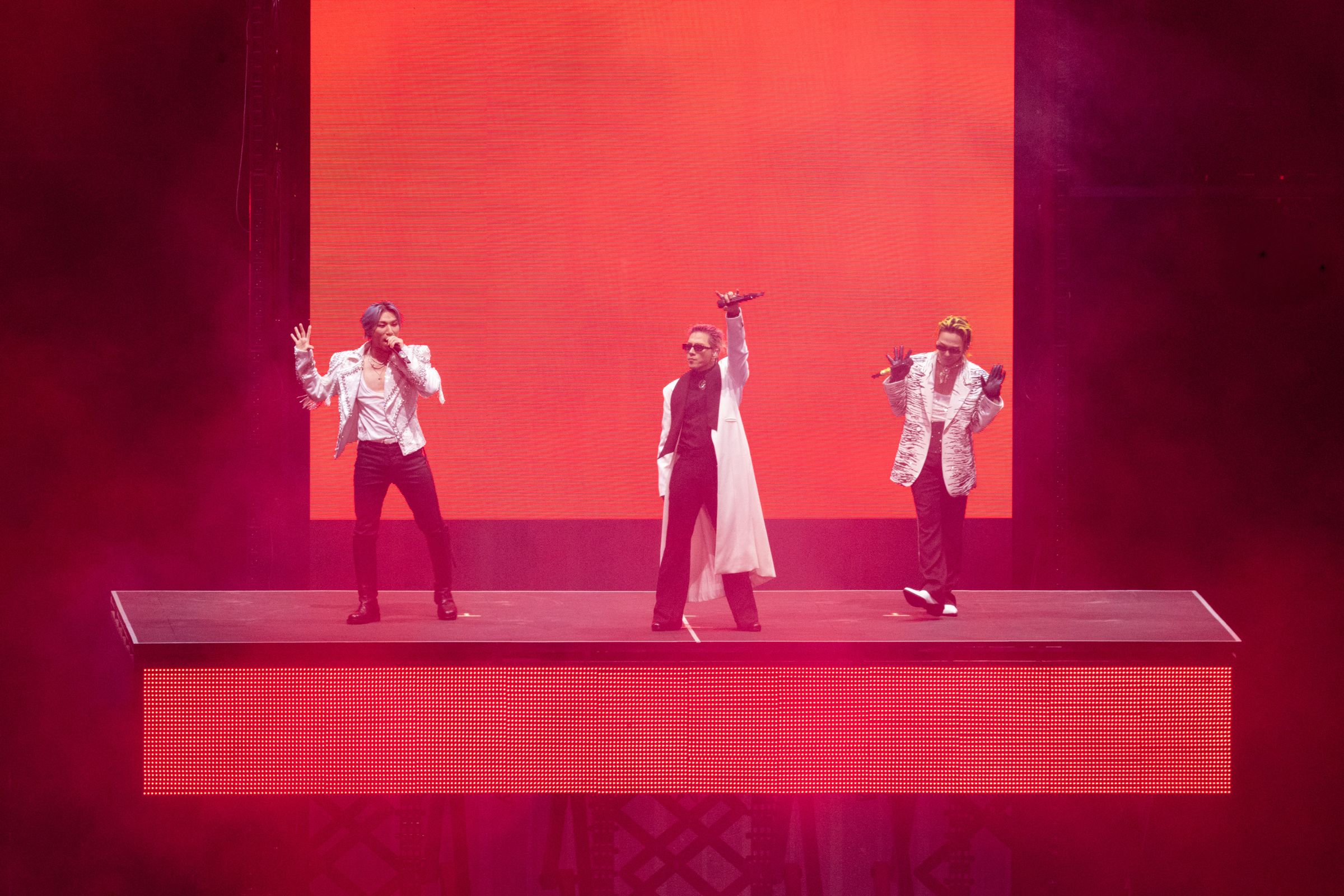 BIGBANG睽違近11年再度以團體之姿來台開唱,首站登上台北大巨蛋,3場演出共12萬張門票全數完售。(讀者提供)