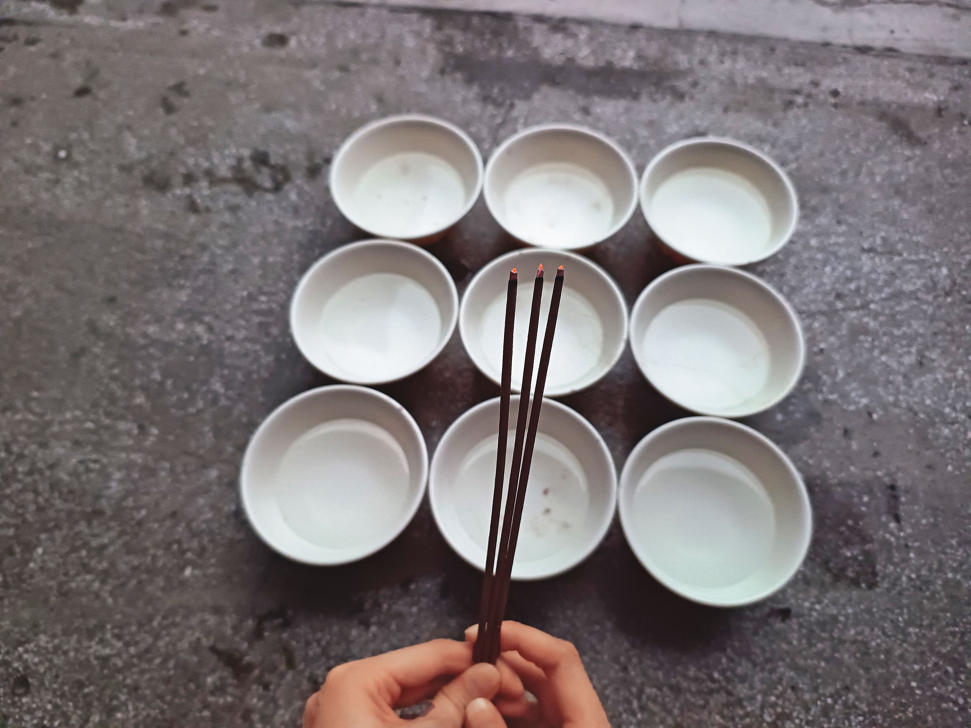 徐東志因殺害7人被判死刑,槍決前卻要了9個碗祭拜,引發討論。(示意圖)