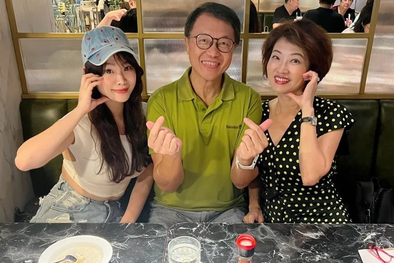 前中天新聞主播吳中純驚傳不敵病魔逝世,享年56歲,讓丈夫梅聖旻、獨生女梅嬿翎心痛到不行。(翻攝自臉書)