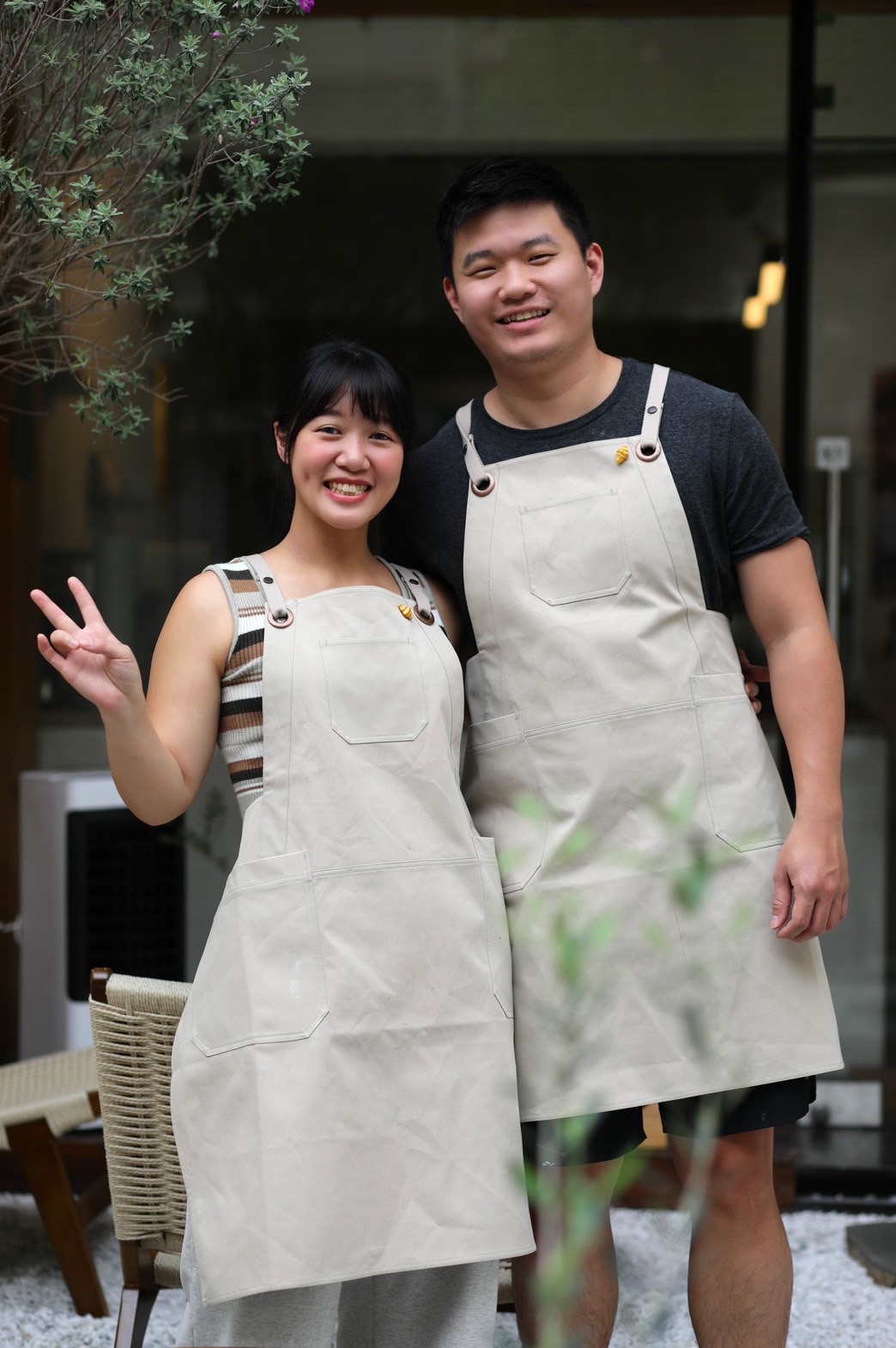 芷菱（左）和主廚Kevin（右）兩人一起經營「A croissant」，希望可頌不再僅僅被定位於麵包，也能成為腦中浮現第一個下午茶的甜點新選擇。