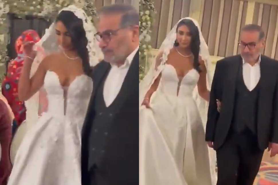 影片中可見，新娘頭髮披散、穿著露肩婚紗走進會場。（翻攝自X）