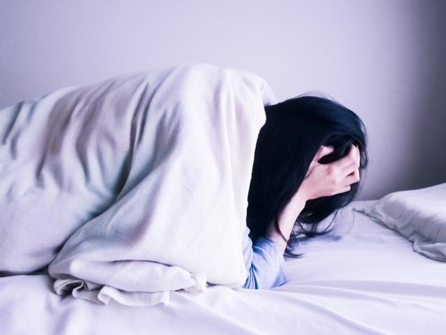 女網友的租屋處一天內遭3組員警找上門,最後員警才說出房東是通緝犯。(示意圖,photo AC)