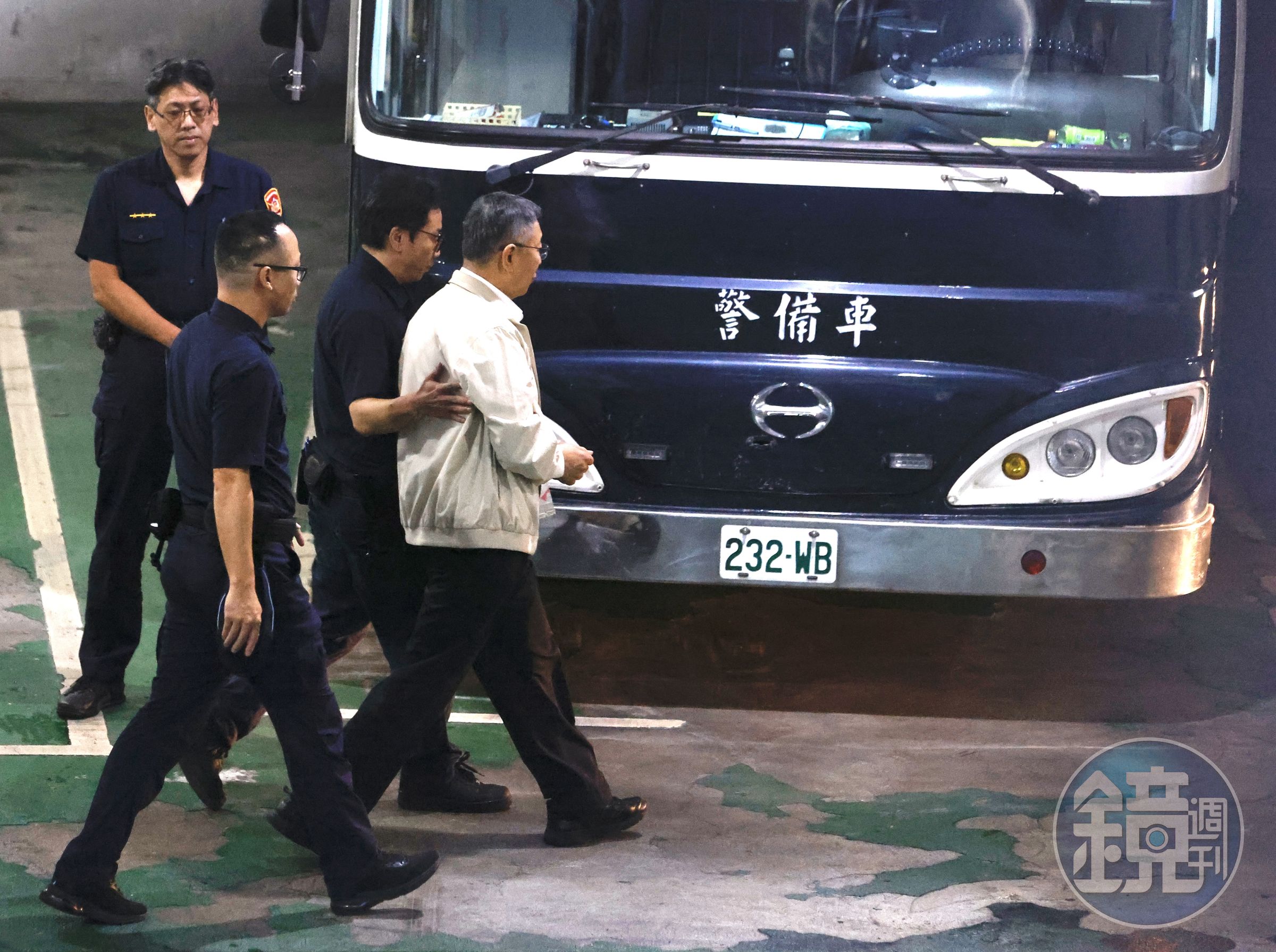 柯文哲年滿65歲，每日可以洗熱水澡。