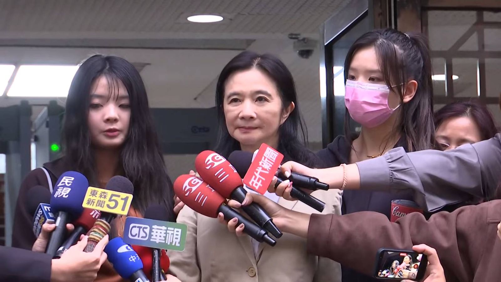 「3天要出10年資料還要燒光碟！」應曉薇轟炸式施壓手段曝　公務員心碎：根本職場霸凌