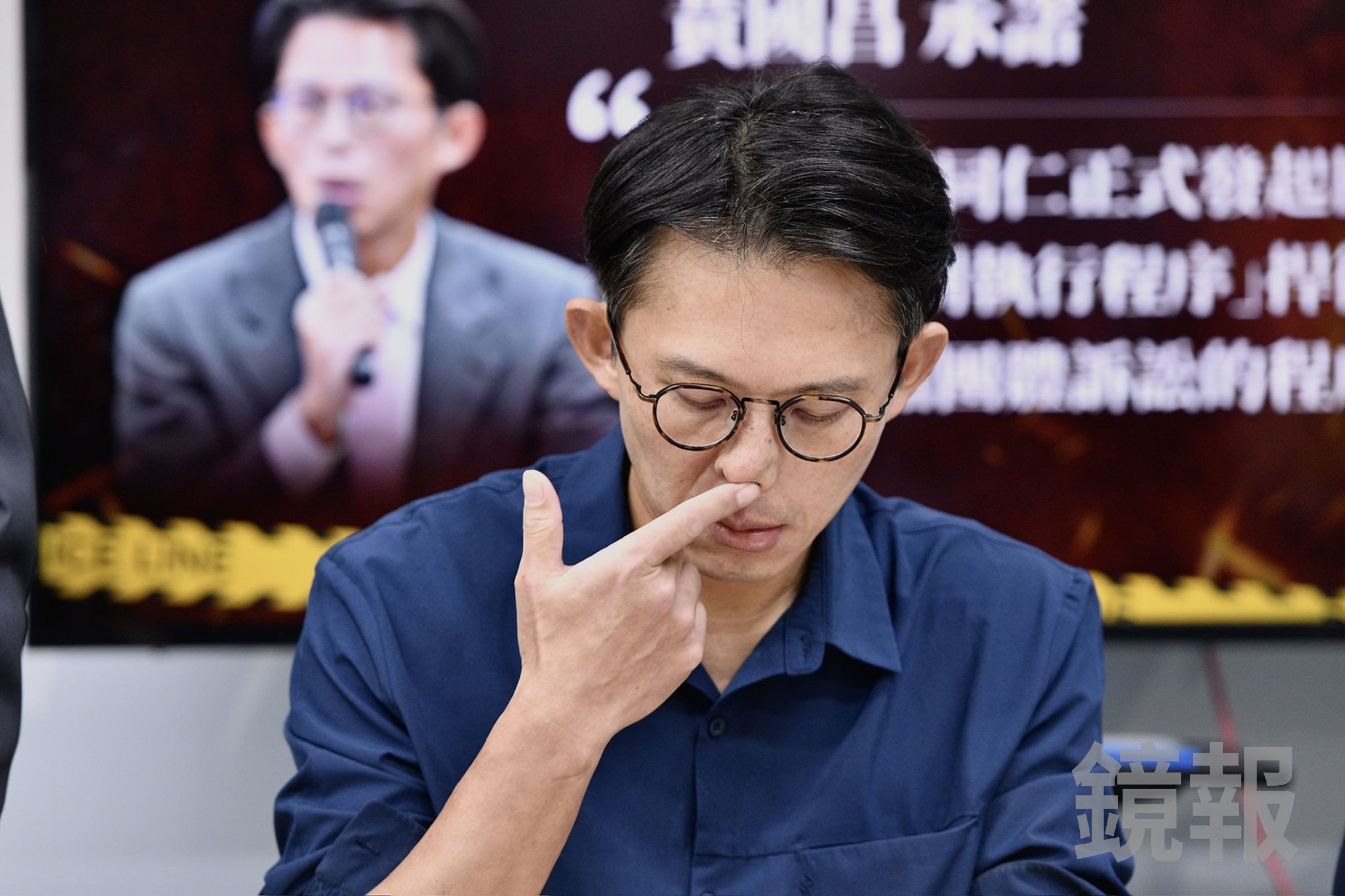 對於高虹安當年帶職參選，黃國昌切割表示那時民眾黨有自己的政策，而現在已經2025年了。（鏡報李智為）