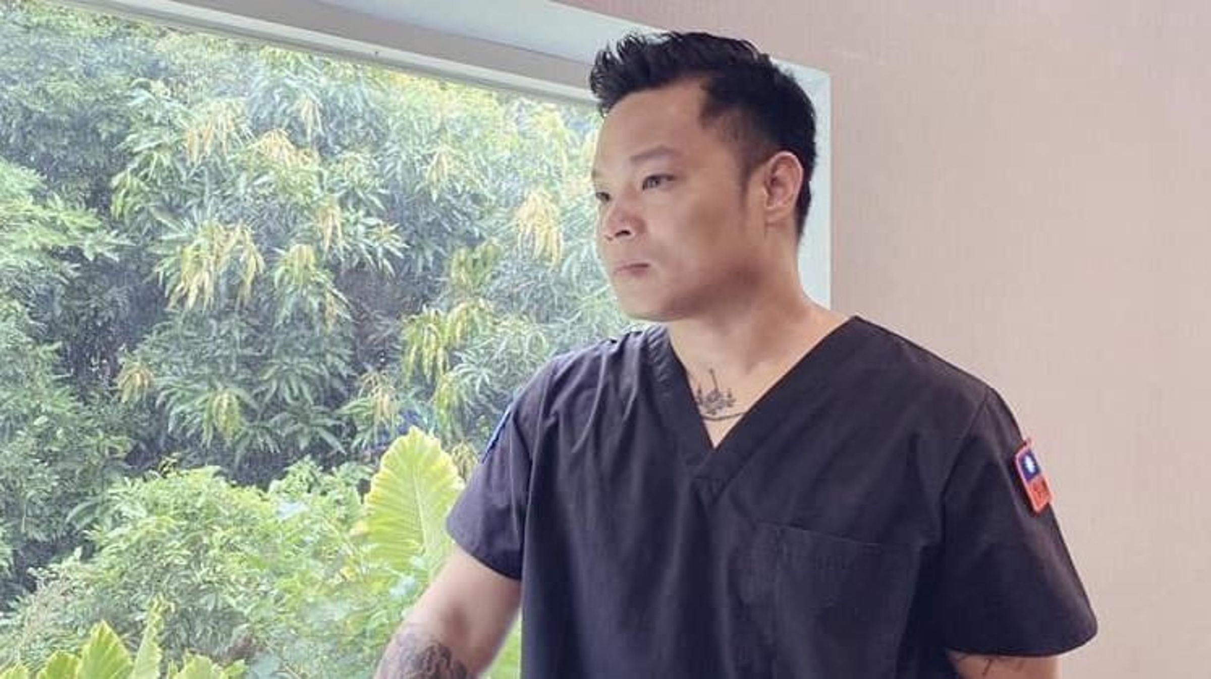 陳修將涉嫌虐殺胡姓女子遭判10年10月定讞，但棄保潛逃，落網時被查出身上有槍枝，再罪加一等。（翻攝畫面）