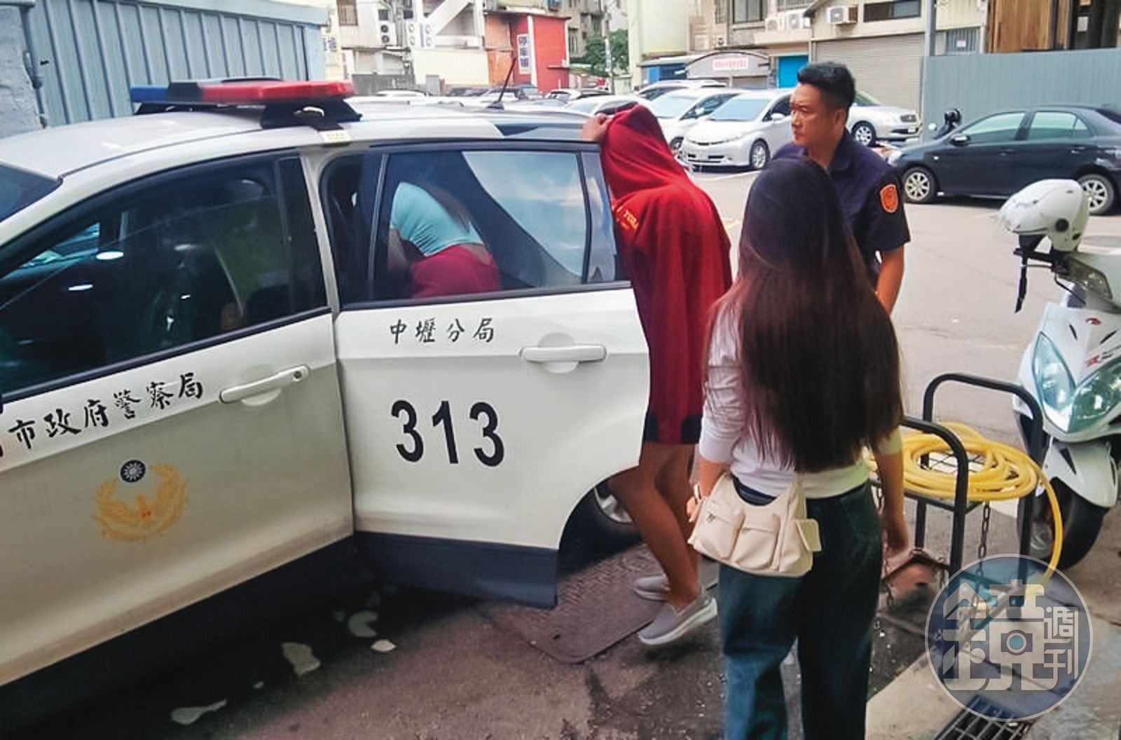 今年遭警方查緝的情色業者或應召站中,賣淫女8成以上都是泰國女子。(讀者提供)