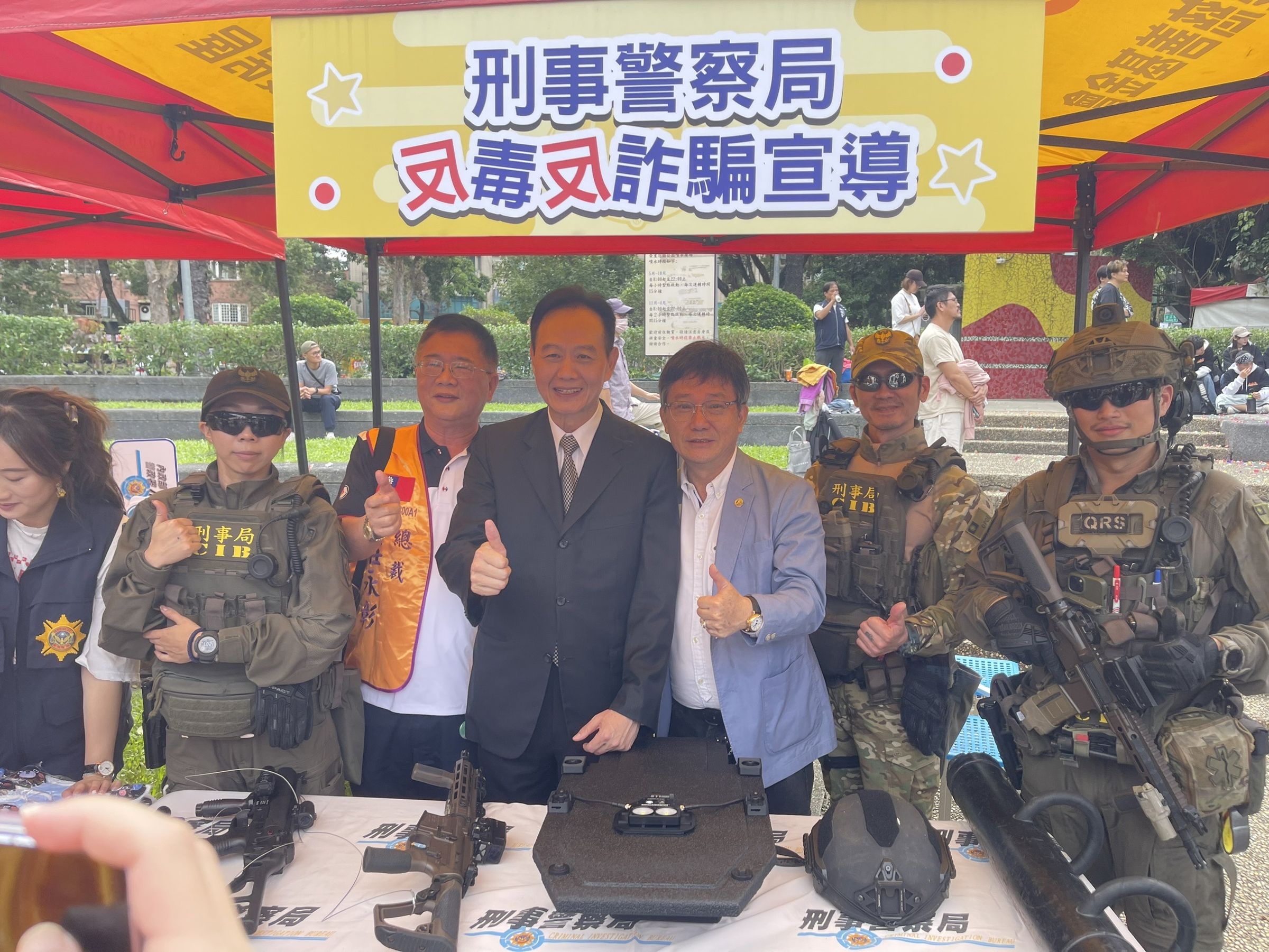 刑事警察局局長周幼偉到場宣導反詐。