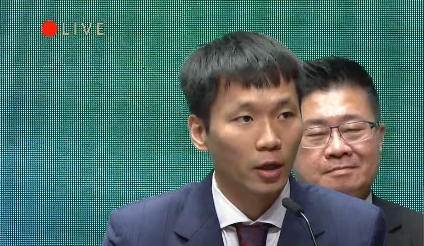 李洋今天首次參加行政院會。 （取自行政院直播）