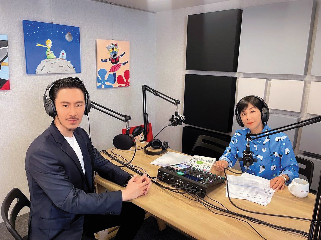 正成副總丘紘豪（左）看準podcast市場，當乾爹贊助KOL，吳淡如（右）也是合作夥伴。（翻攝自丘紘豪IG）
