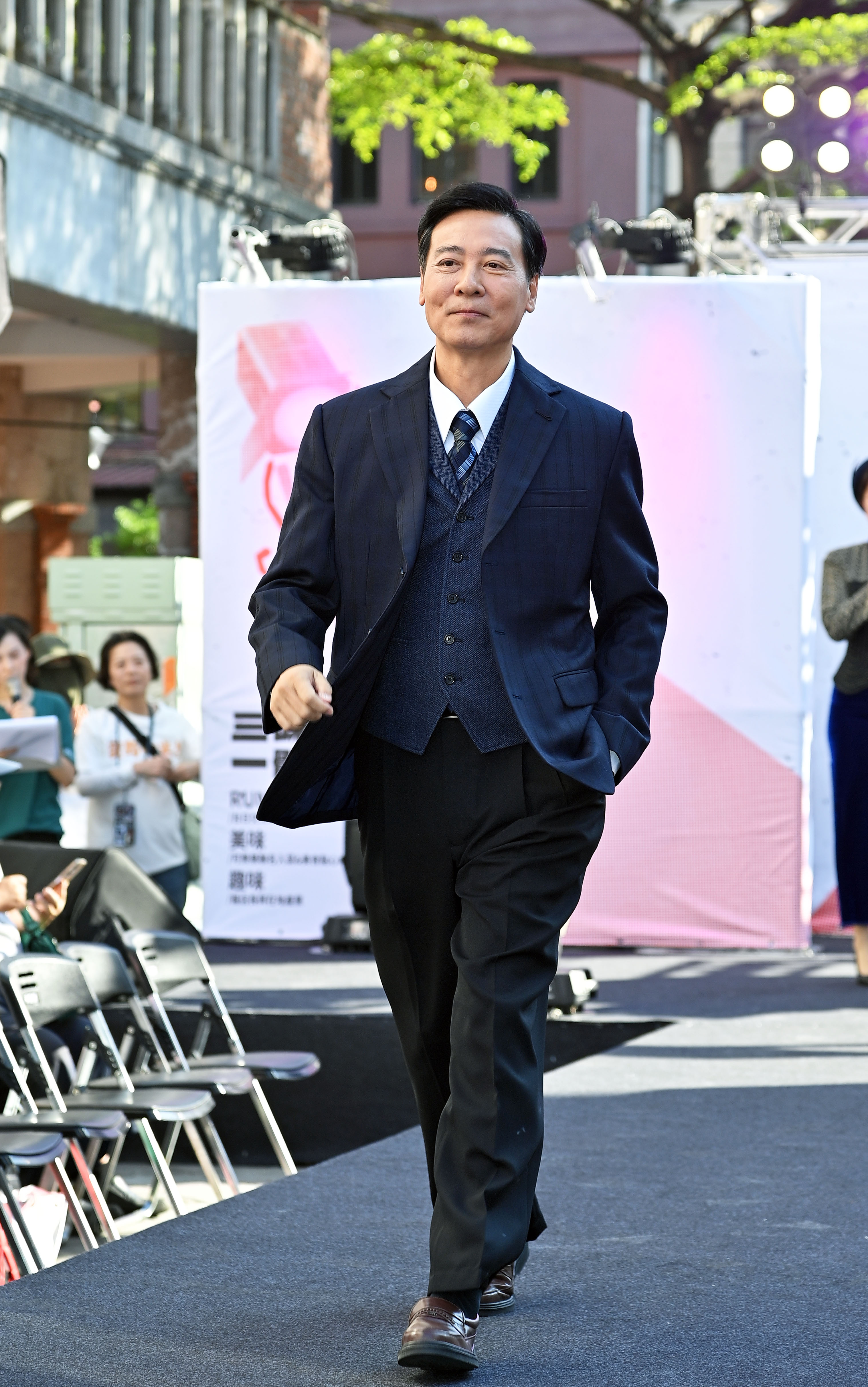 尹昭德八點檔飾演西服師。（台視提供）