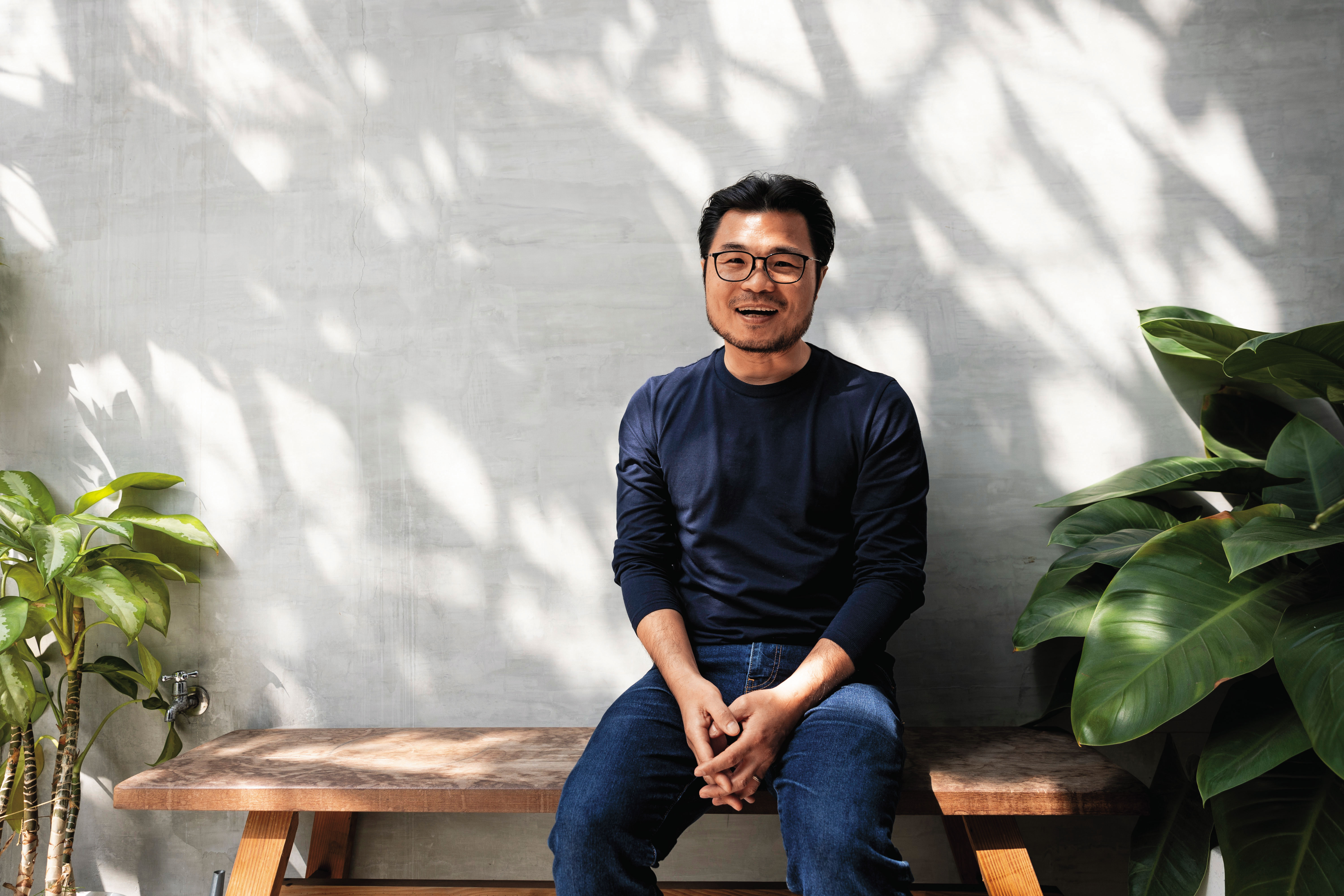 楊士毅透過不斷自我對話,理解自己,慢慢與過去、與家人和解,讓他理解受苦的解答其實就在自己身上。