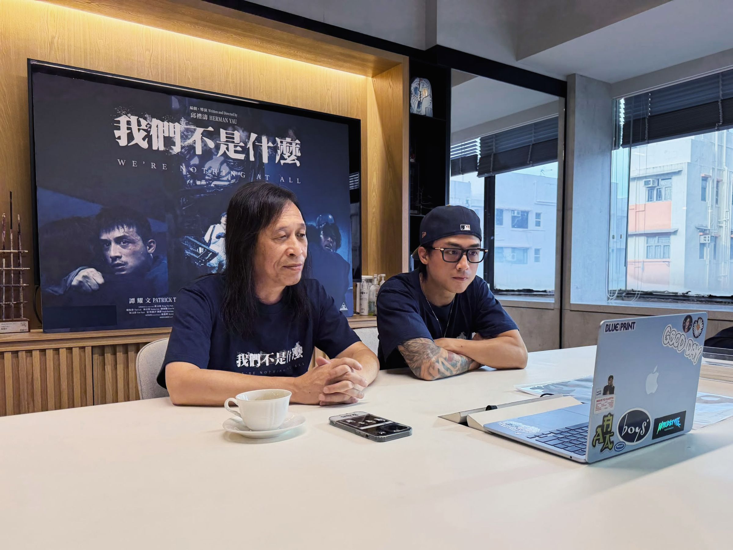 剛獲入圍隔天邱禮濤就與AK一起透過視訊與台媒見面，2人對到時是否親自參與頒獎典禮都表達很高的意願。（華映提供）