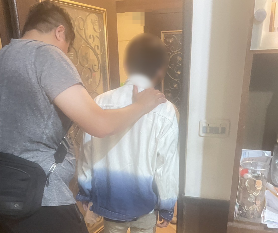 警方將蕭男帶回台中偵訊。（警方提供）