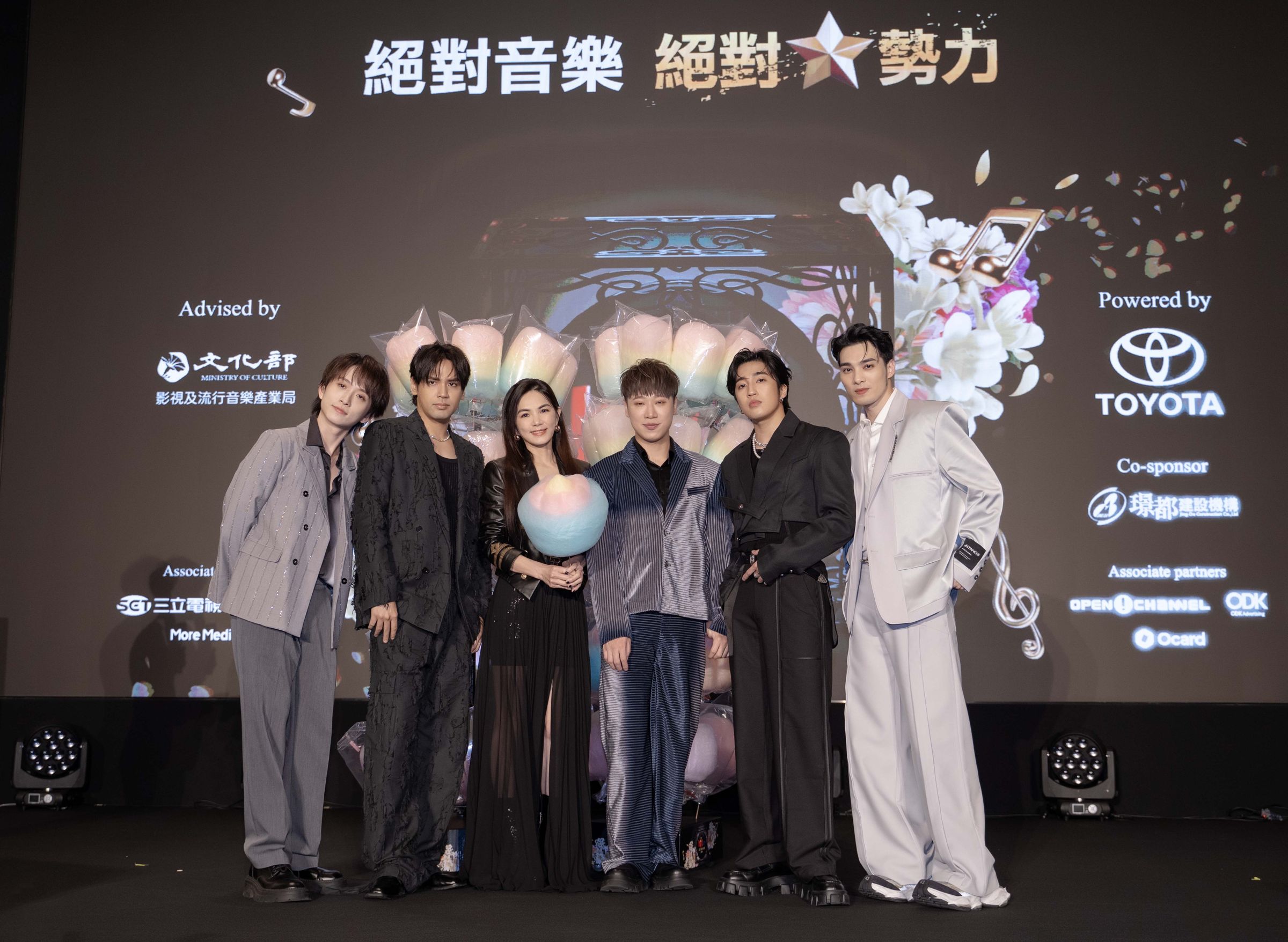 Ella陳嘉樺與W0LF(S)五堅情出席hito流行音樂獎啟動儀式記者會。(Hit Fm聯播網提供)