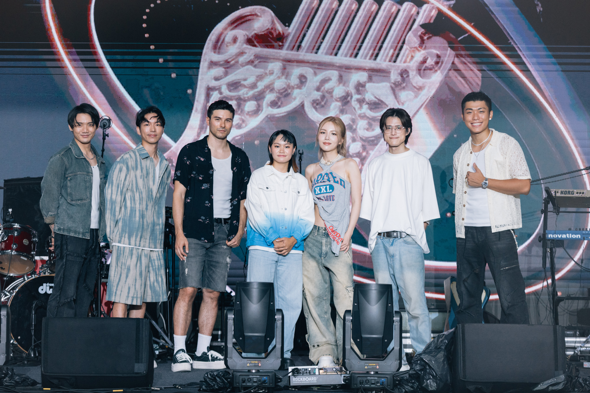 「金曲星聲代」睽違5年再度舉辦,新人獎入圍者於典禮前(6月28日)在香堤大道上大秀入圍歌曲。(台視提供)