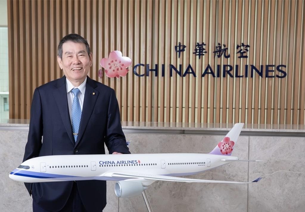 中華航空董事長謝世謙今日上午驚傳逝世，享壽73歲。（華航提供）