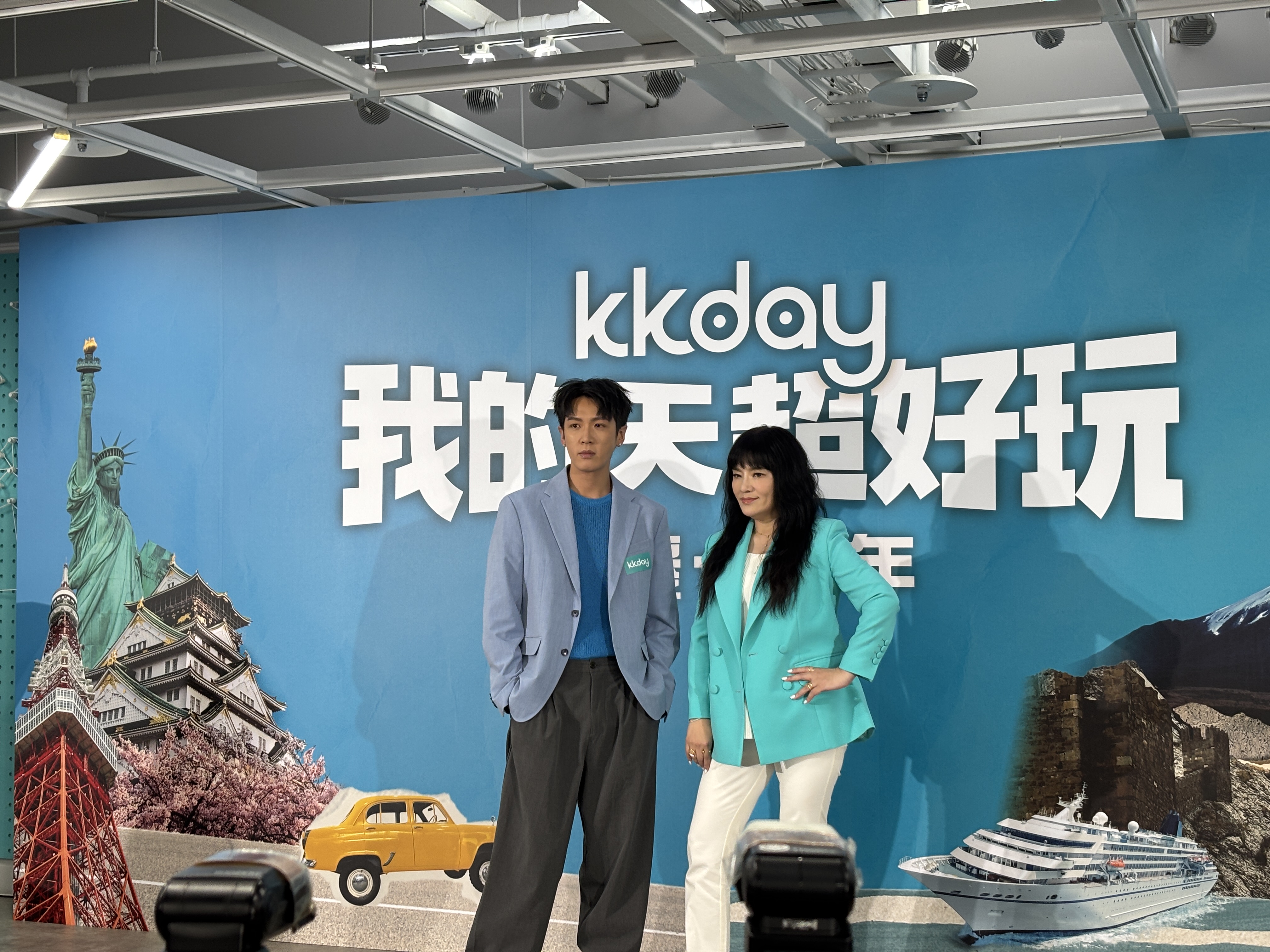 慶祝KKday十週年，特別找來邀請知名占星專家「國師」唐綺陽與實力派男星柯震東，攜手擔任台灣市場年度品牌雙代言人。
