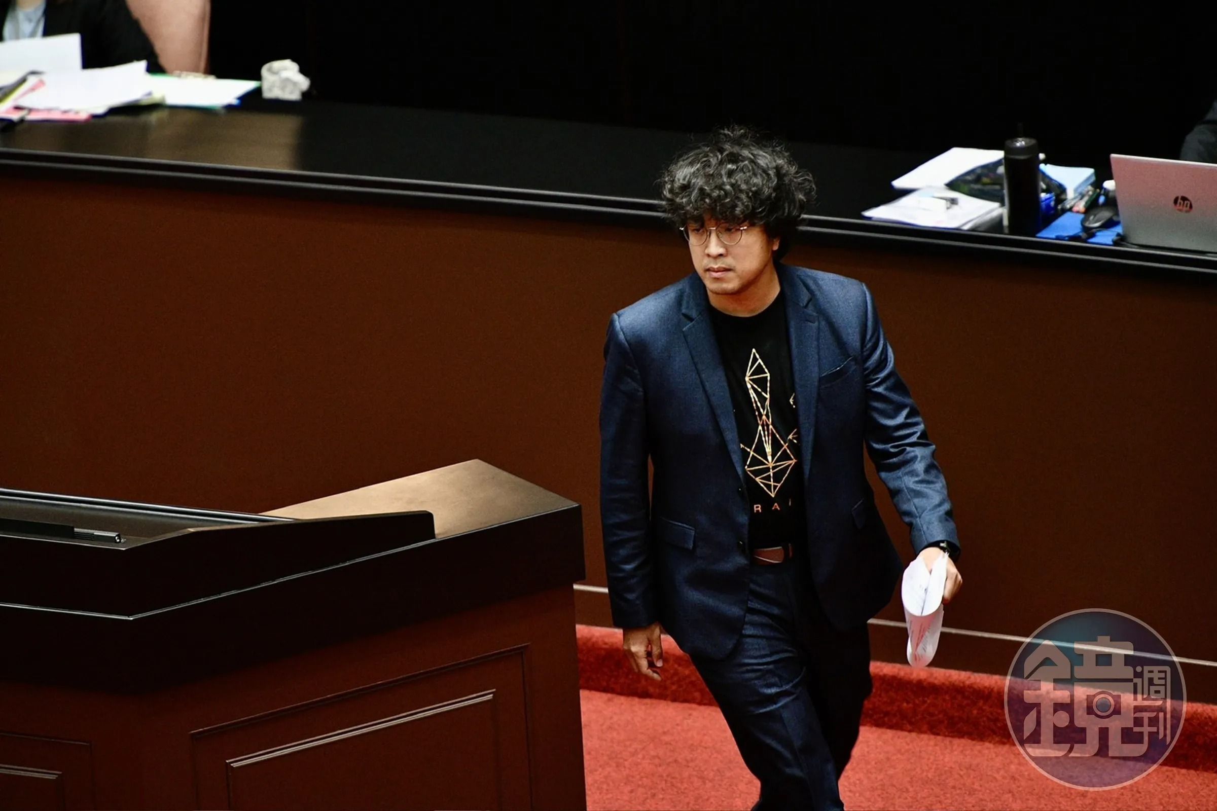 立委沈伯洋今針對此案於臉書整理「懶人包」強力發聲,強調立法委員掌握國家預算與機密,對國家負有絕對的「忠誠義務」。(本刊資料照)
