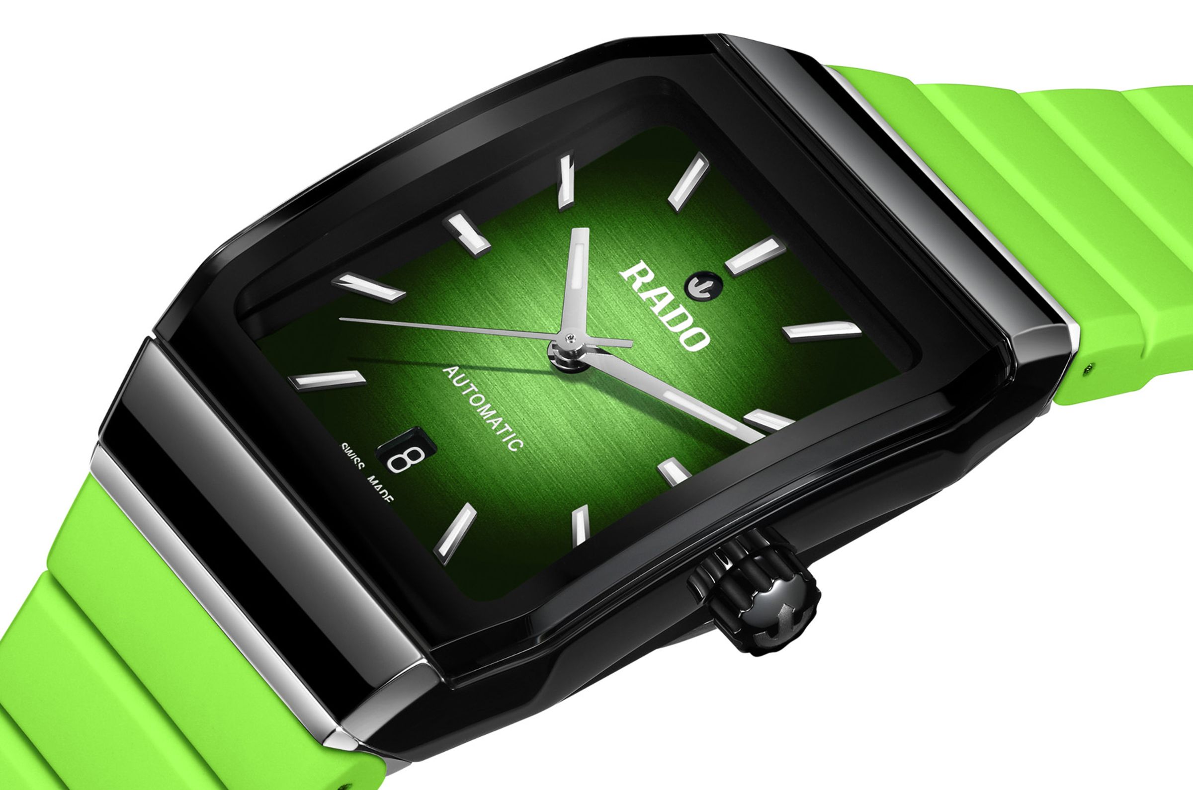 Rado Anatom 夏季版以陶瓷與不鏽鋼高精密結合,確保結構穩定。