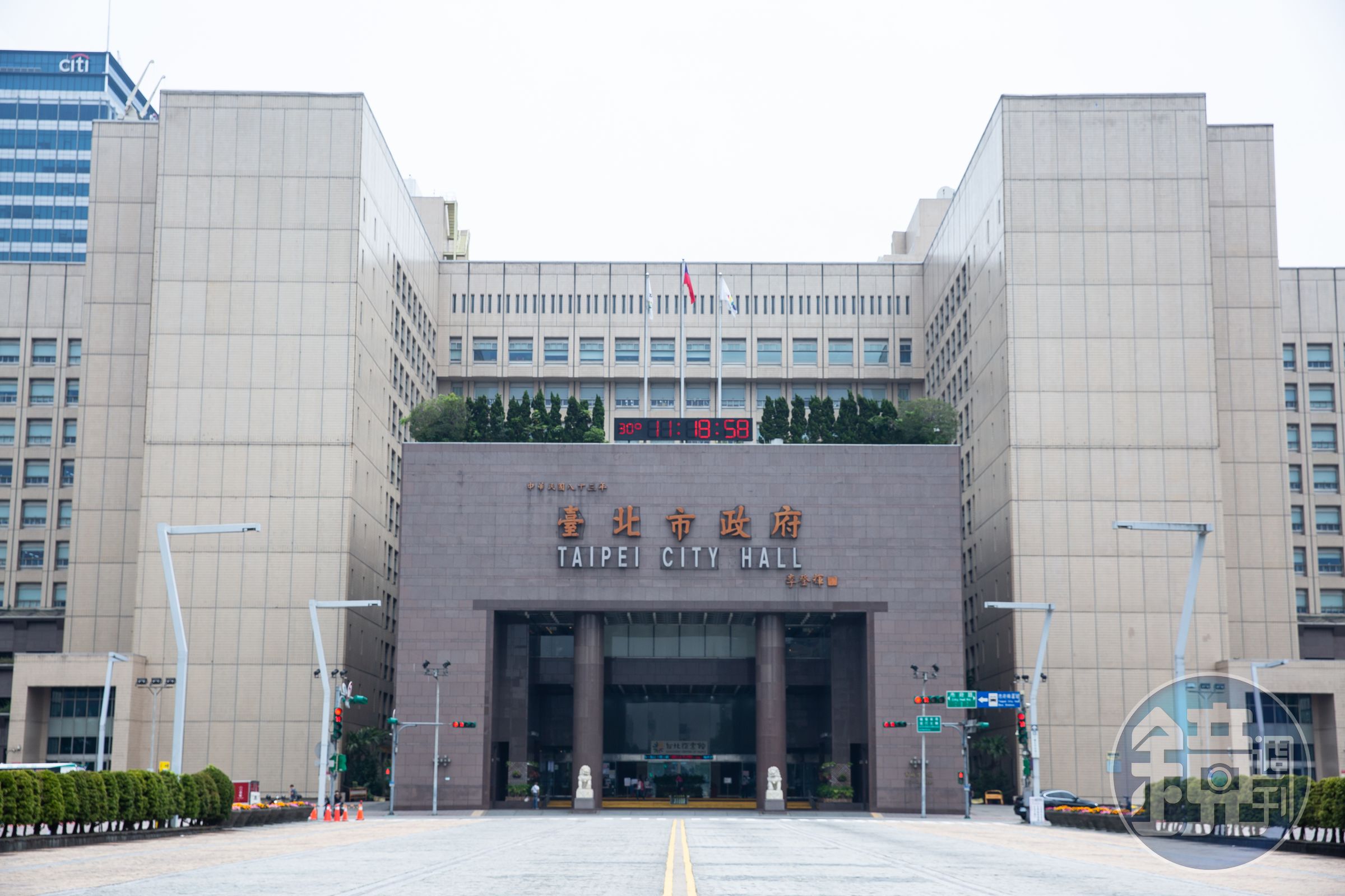 沈伯洋近日拋出「索資SOP化」，盼能減輕公務員壓力，孰料北市府反控議員過度索資，還點名第1名就是民進黨籍市議員簡舒培、林延鳳。（本刊資料照）