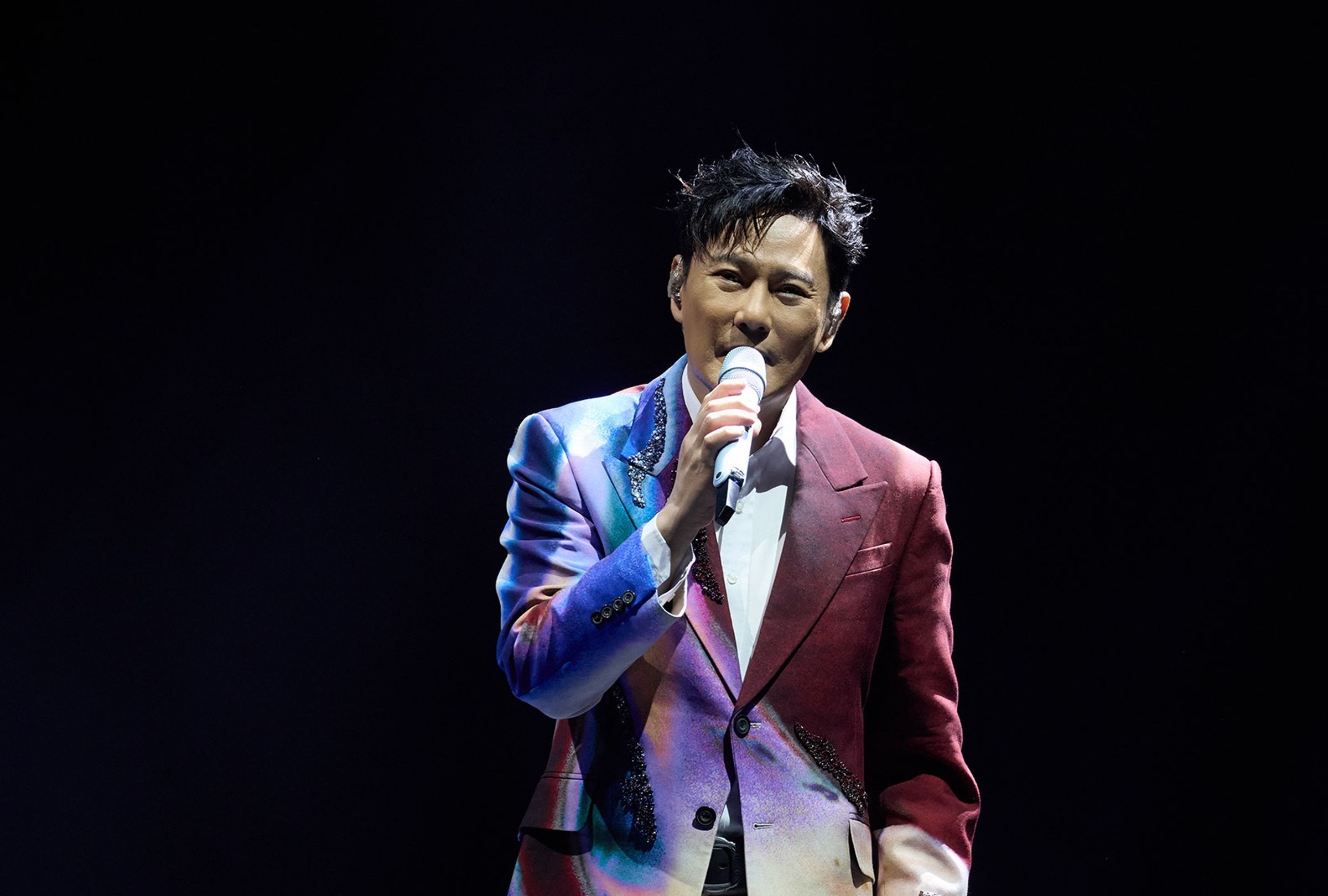 張信哲在杜拜舉辦《未來式》世界巡迴演唱會。(潮水音樂提供 )