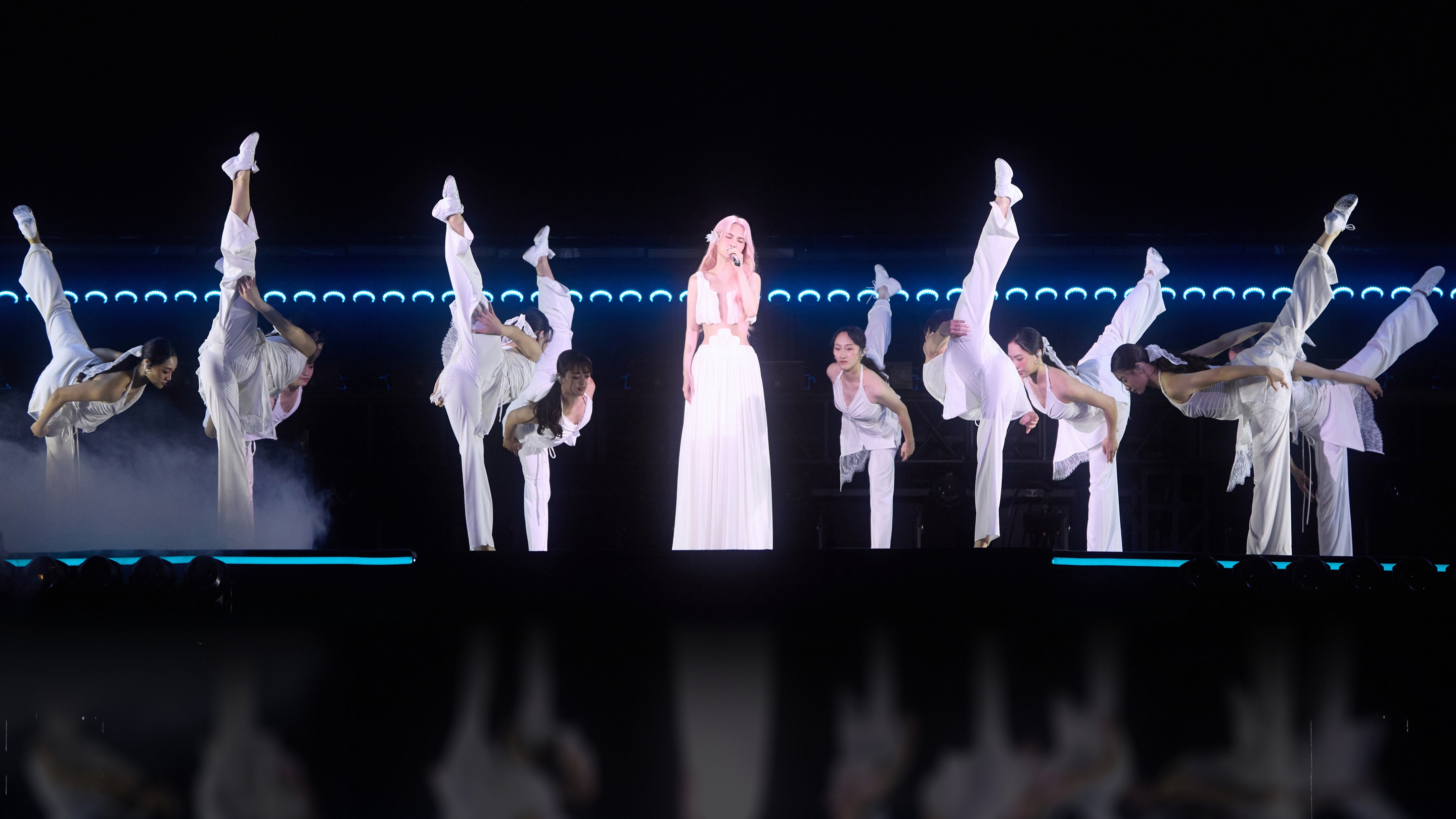 楊承琳跨年夜在中國南昌舉辦《房間裡的大象》演唱會。（樹與天空提供）