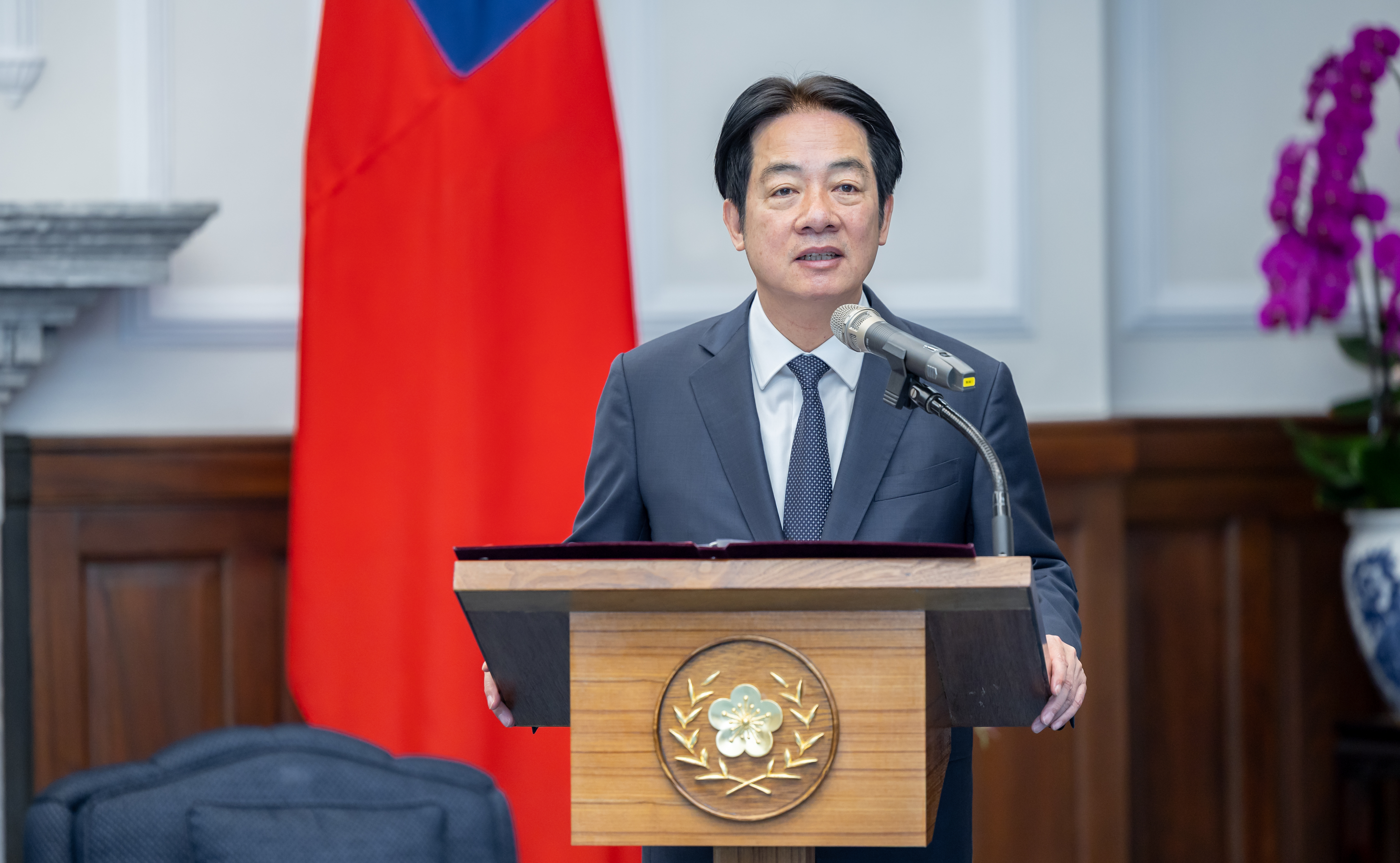 賴清德今日再用英文發文重申，台灣不會對美國徵收報復性關稅，會從雙邊零關稅開始討論。（總統府提供）