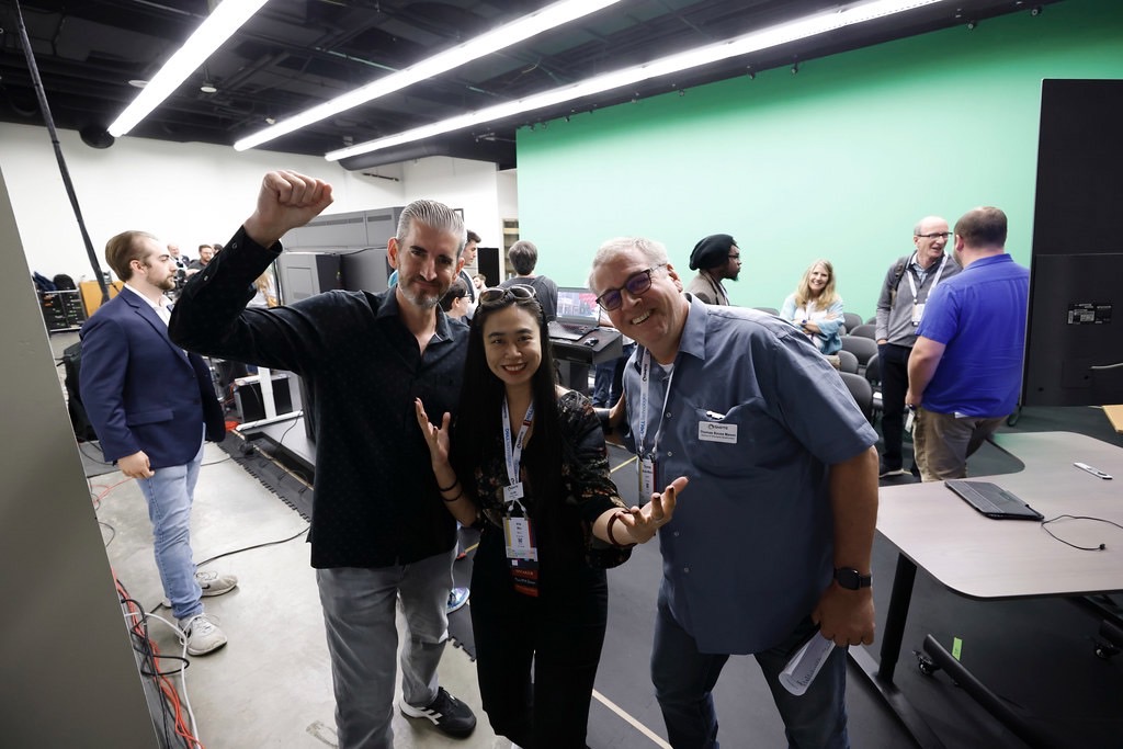 吳采頤（中） 開發Ambidio技術，在好萊塢掀起音效革命。 （吳采頤提供）