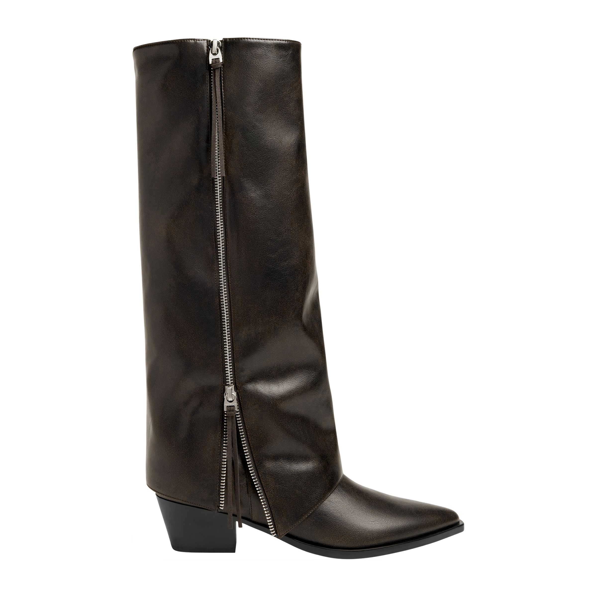 Aether拉鏈粗跟直筒靴。NT$3,590（CHARLES & KEITH提供）