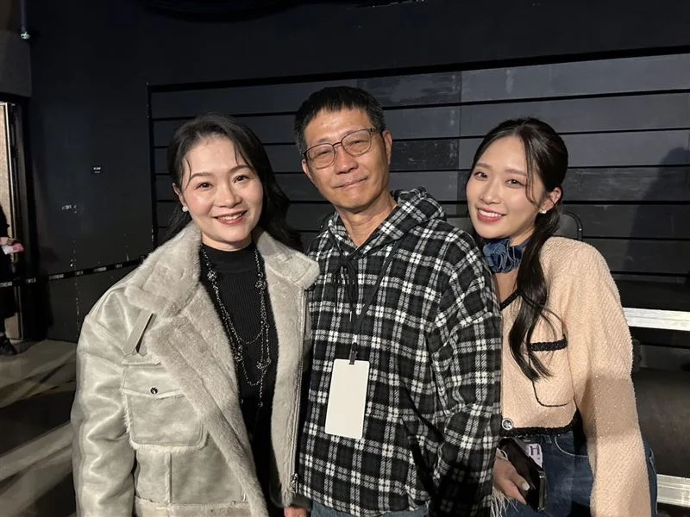 陳冠叡與家人關係緊密,爸爸、媽媽與姊姊當然沒有錯過他在台北舉辦的首次粉絲見面會。(讀者提供)