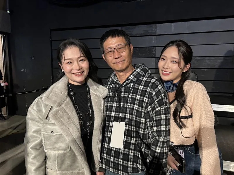 陳冠叡與家人關係緊密,爸爸、媽媽與姊姊當然沒有錯過他在台北舉辦的首次粉絲見面會。(讀者提供)