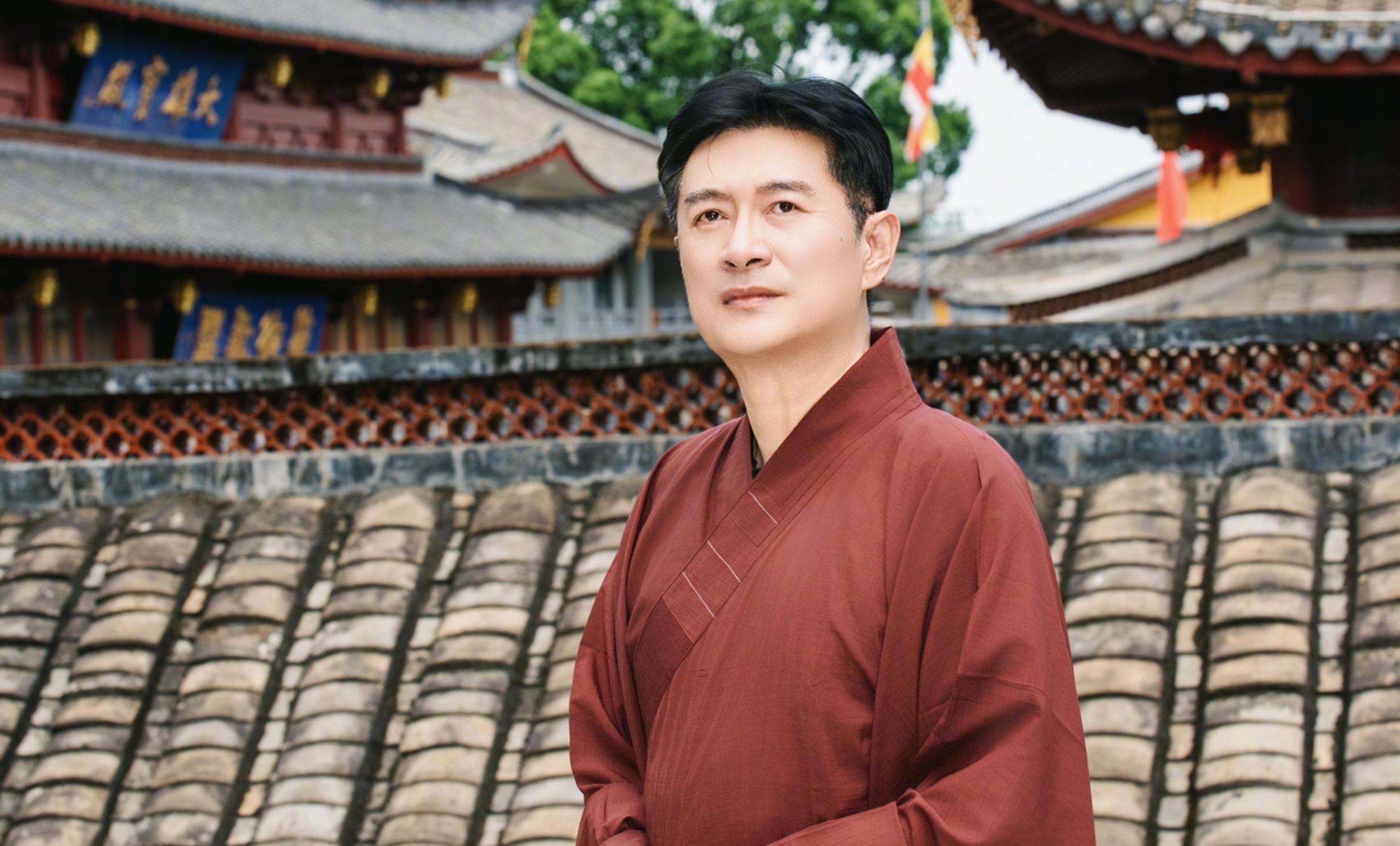 黃安近日親自回應關於台灣戶籍被撤銷的傳聞,直言「憑什麼?」(翻攝自黃安微博)