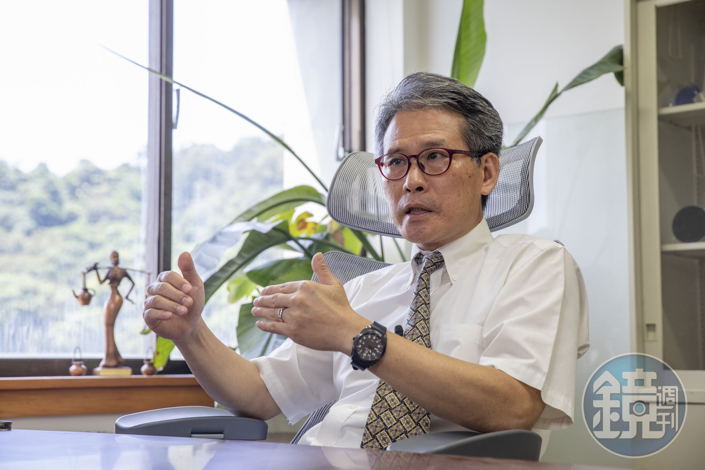 政治大學地政學系教授林左裕直言，在房市高檔釋出新青安利多完全是不對的時機。