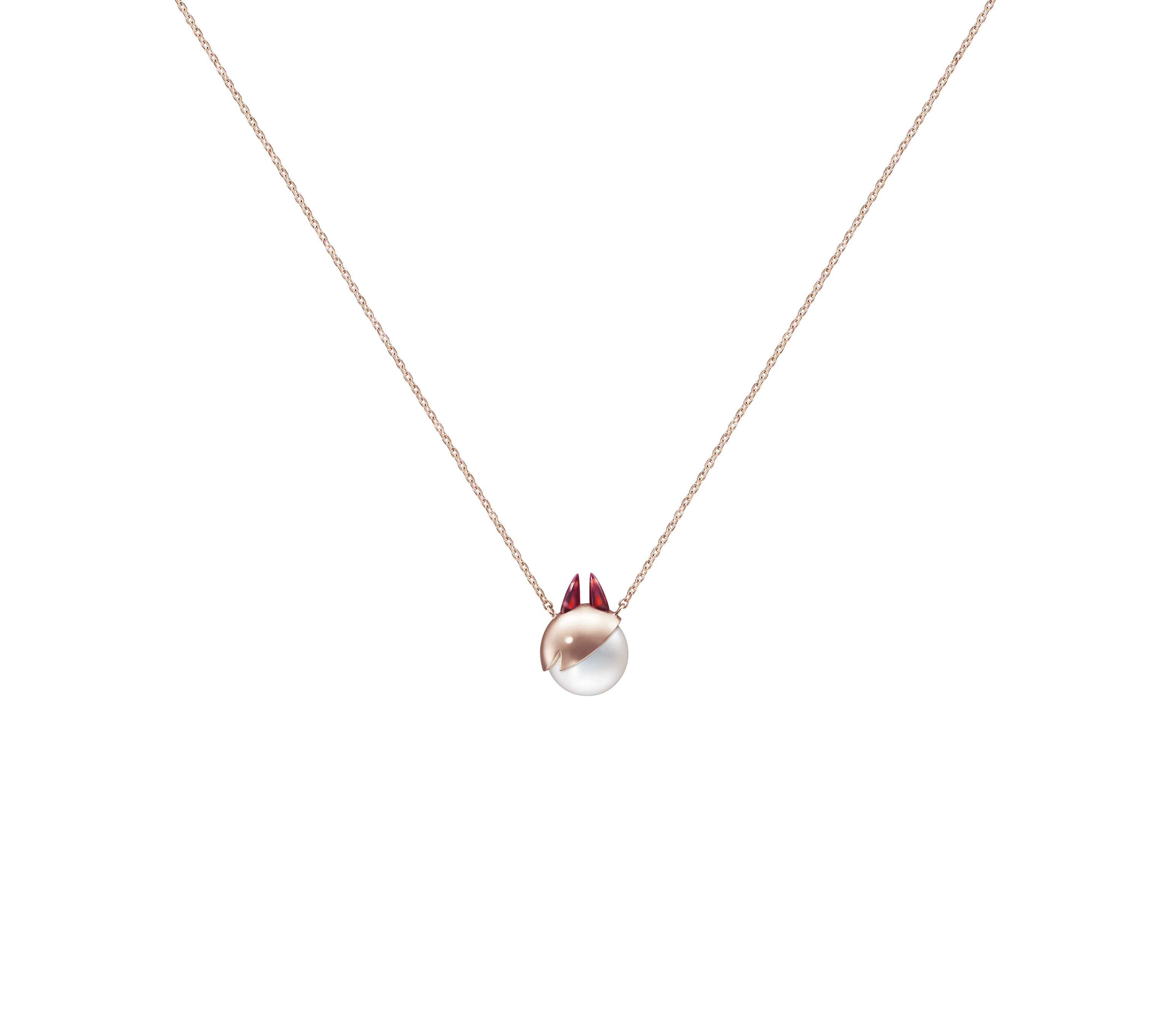 TASAKI X 藤本樹《鏈鋸人》帕瓦18K櫻花金&淡水珍珠墜鍊。NT$87,500（TASAKI提供）