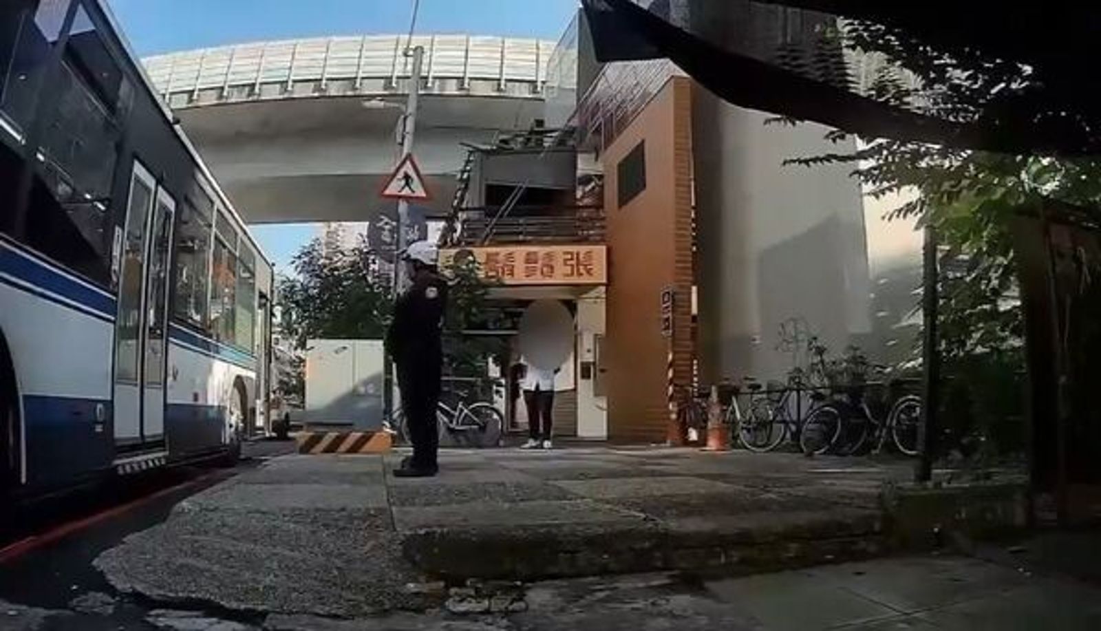 6旬翁搭公車「沒下車」陳屍3天 司機未察覺涉過失致死5萬交保