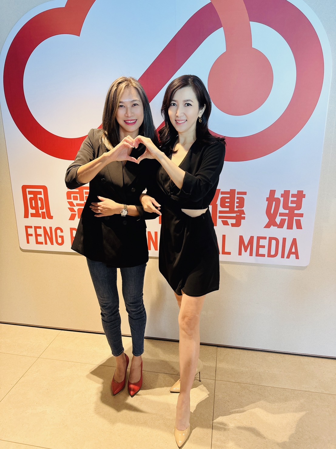 廖家儀和張鈺凰是高中同學。