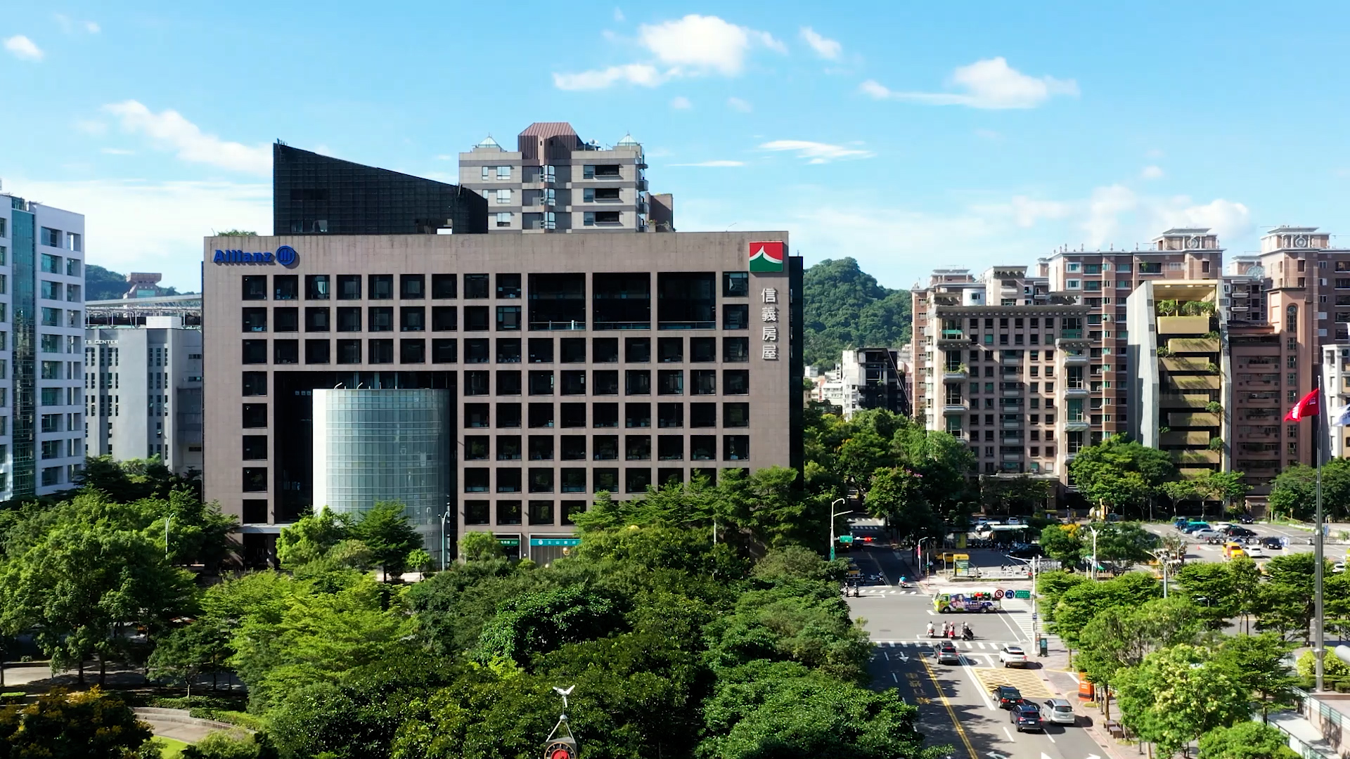 面對AI應用加速,信義房屋以「賦能」而非「取代」為導向推動數位轉型。(信義房屋提供)