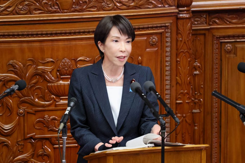 日本首相高市早苗昨在眾議會預算委員會會議後出現身體不適的情況。（翻攝自首相官邸臉書）